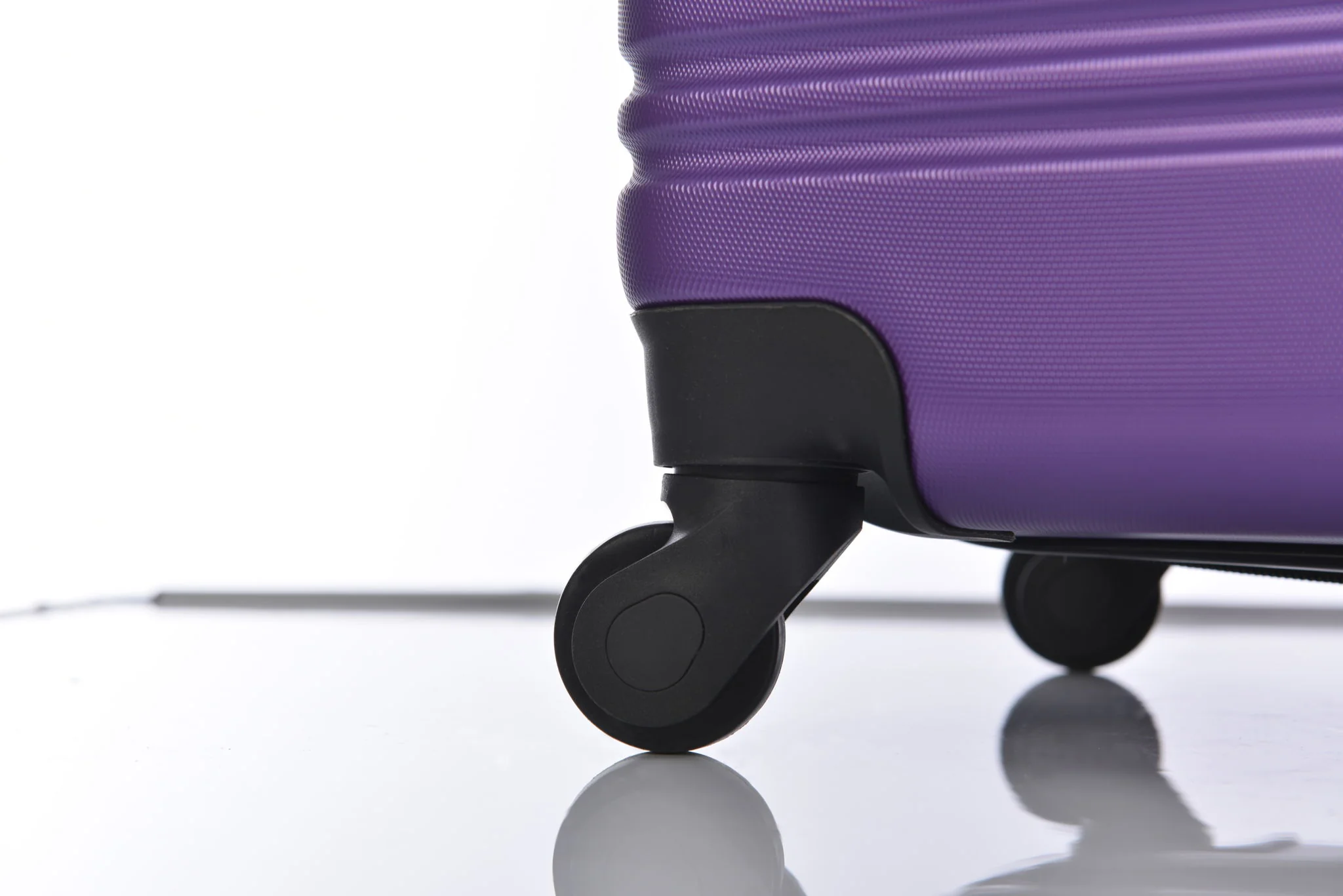 3 Piece Luggage Set Hardside Spinner Suitcase With Tsa Lock 20" 24" 28" Available - Image 17