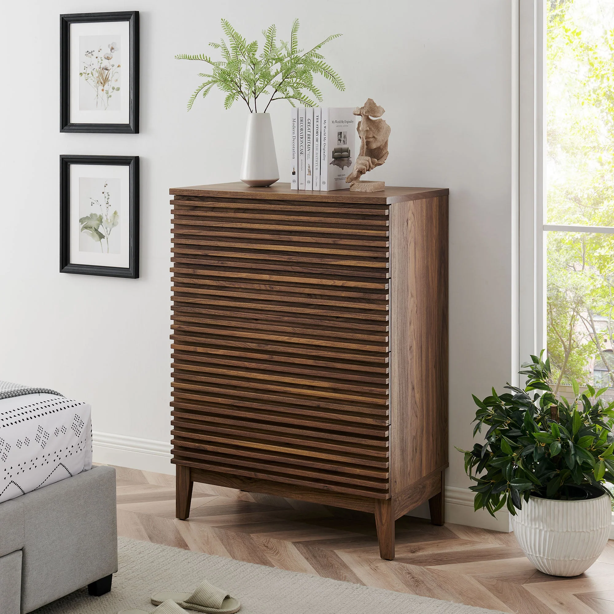 31" Walnut Slatted 4-Drawer Mid-Century Chest - Image 8