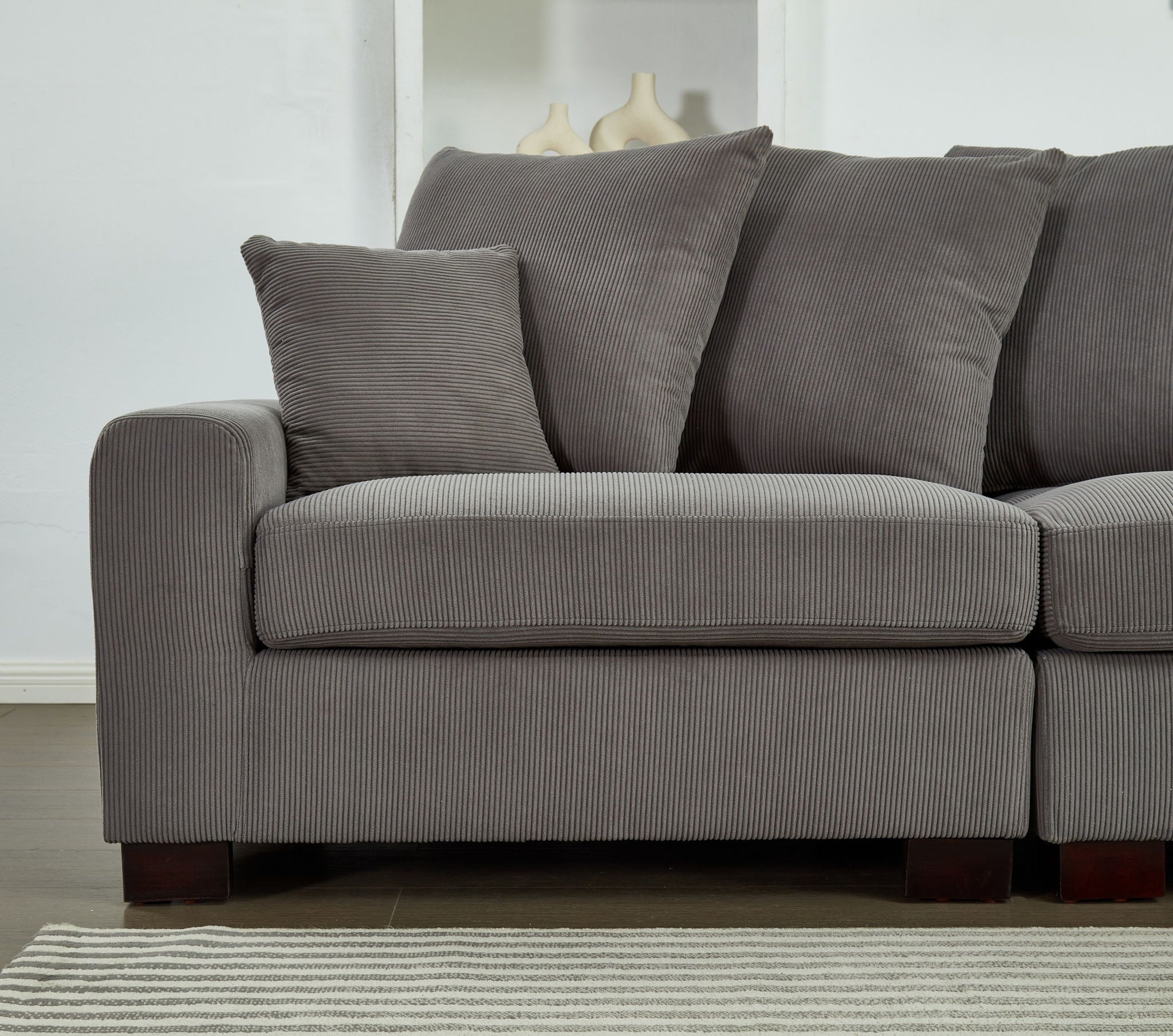 5 Seater Oversized Convertible L & U Shaped Couch - Image 15