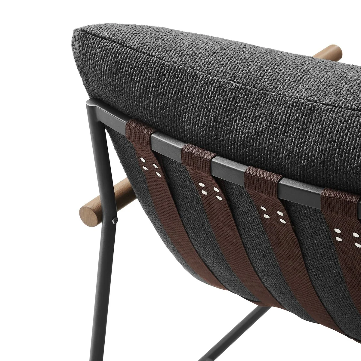 Aluminum and Boucle Sling Outdoor Lounge Chair for Patio, Deck and Poolside Seating - Image 17