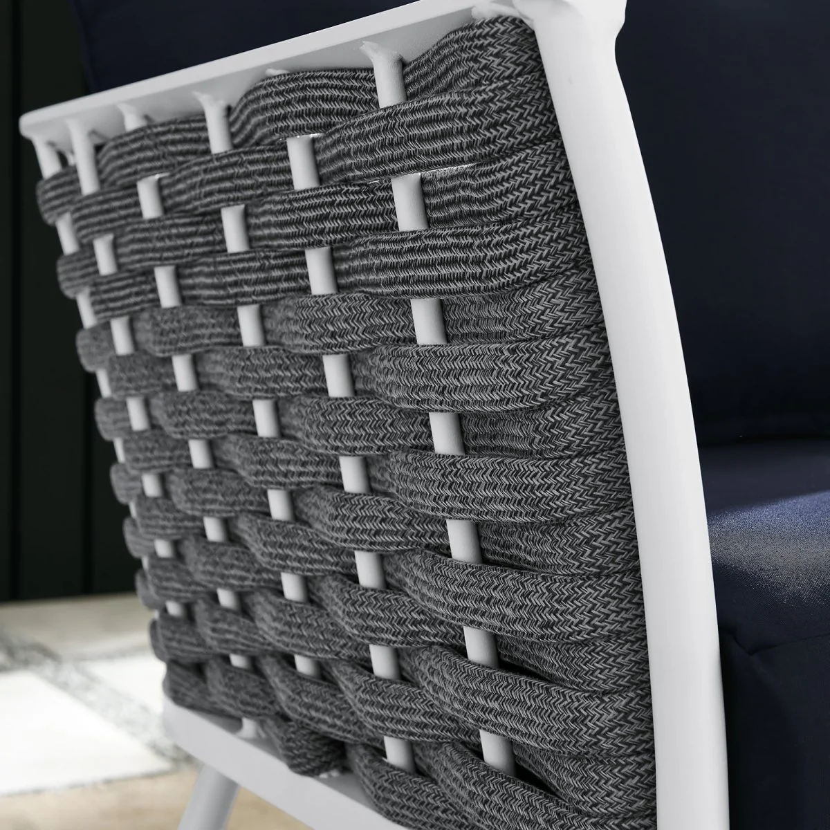 Aluminum Outdoor Armchair with Rope Back - Sleek Modern Patio Seating for Outdoors - Image 9