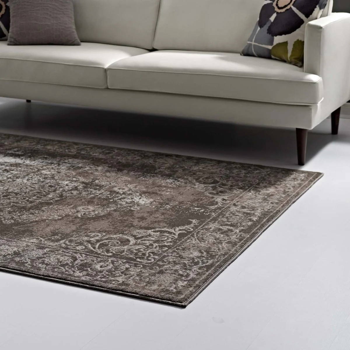Antique Rustic Vintage Floral Medallion Area Rug Distressed Oriental-Inspired Design - Image 5