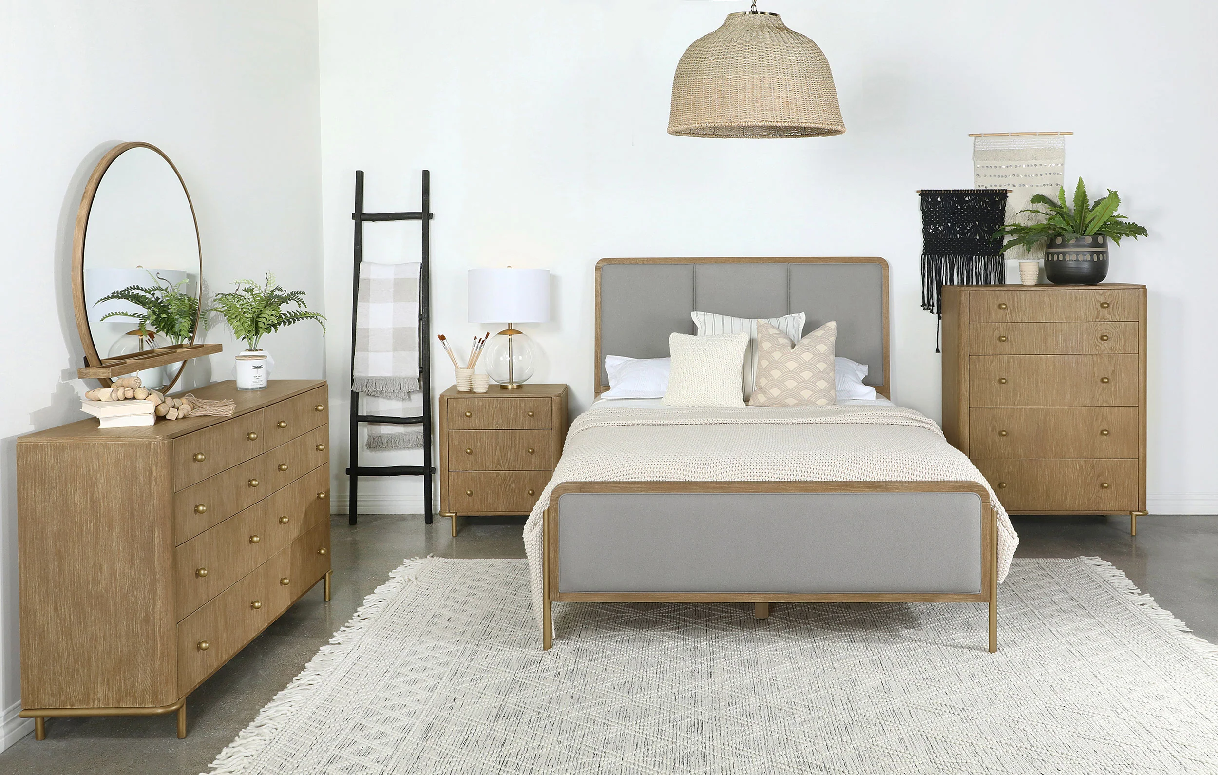 Arini 8-Drawer Dresser in Sand Wash - Image 13