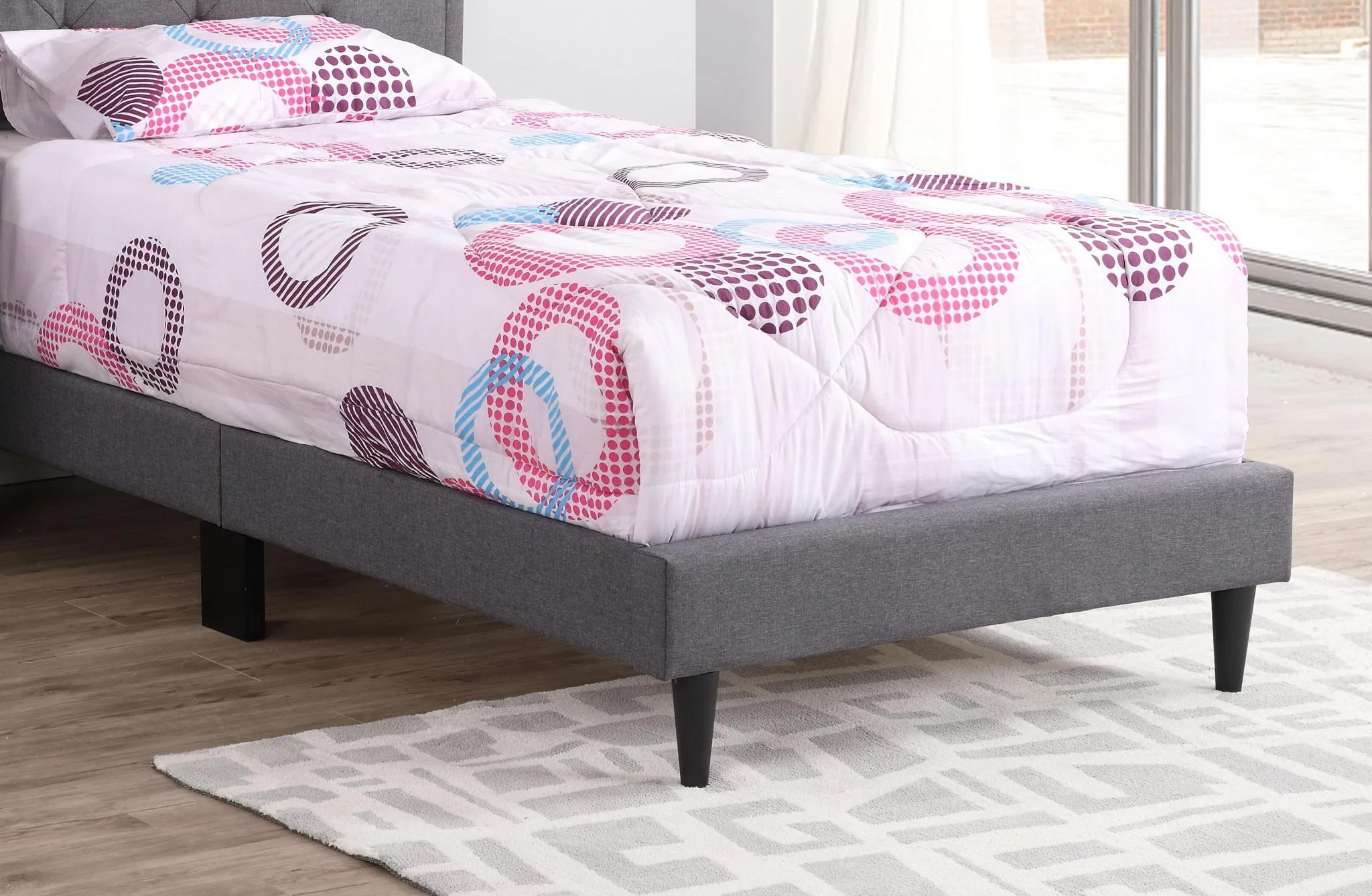 Button Tufted Bed Charming For Cozy Spaces - Image 98