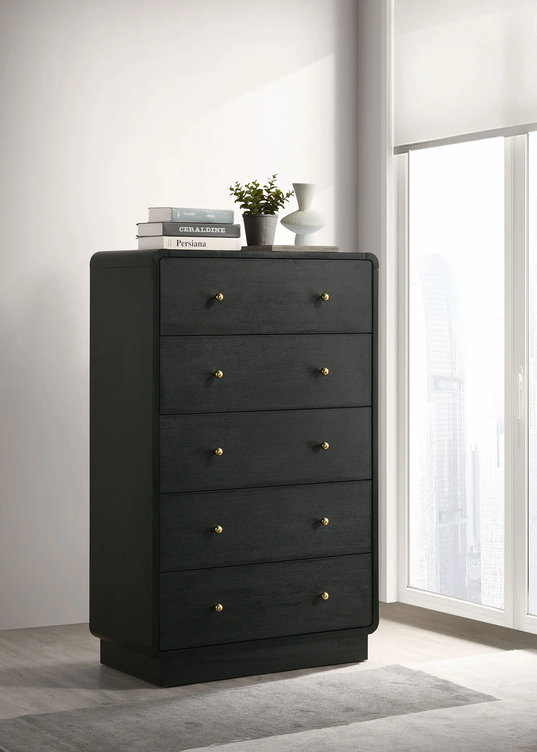 Cavelle 5-Drawer Chest of Drawers in Black - Image 2