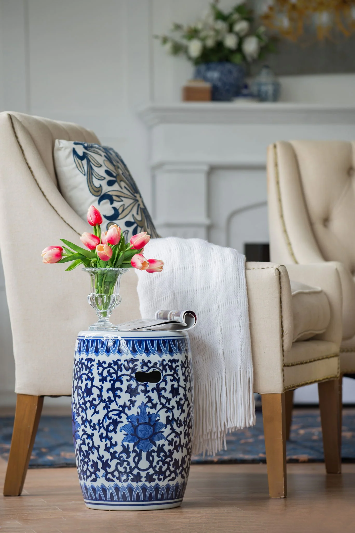 Ceramic Garden Stool, Small Side Tabel - White / Blue - Image 9