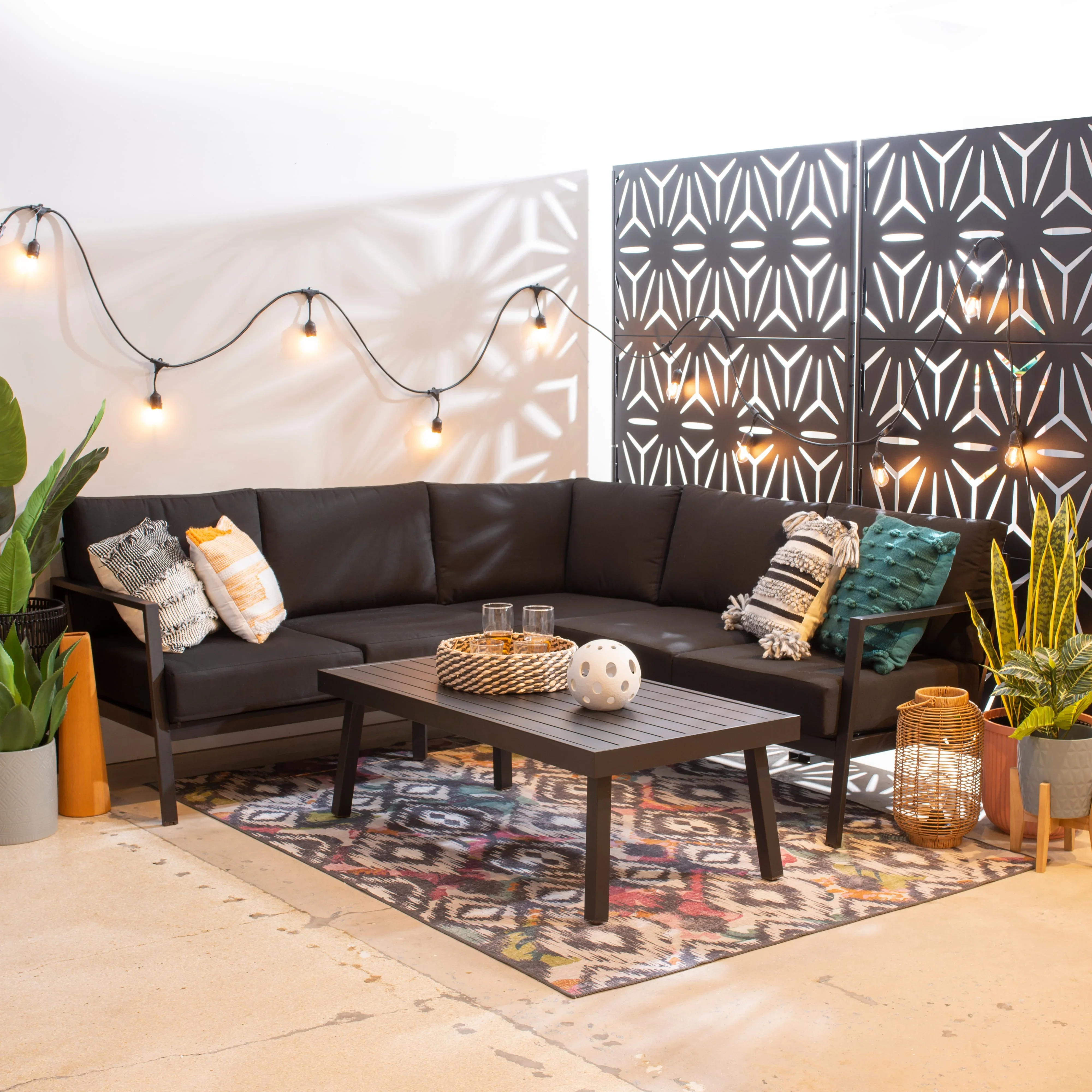 Contemporary Outdoor Sectional Sofa with Fade, Stain, and Mold Resistant Fabric - Image 6