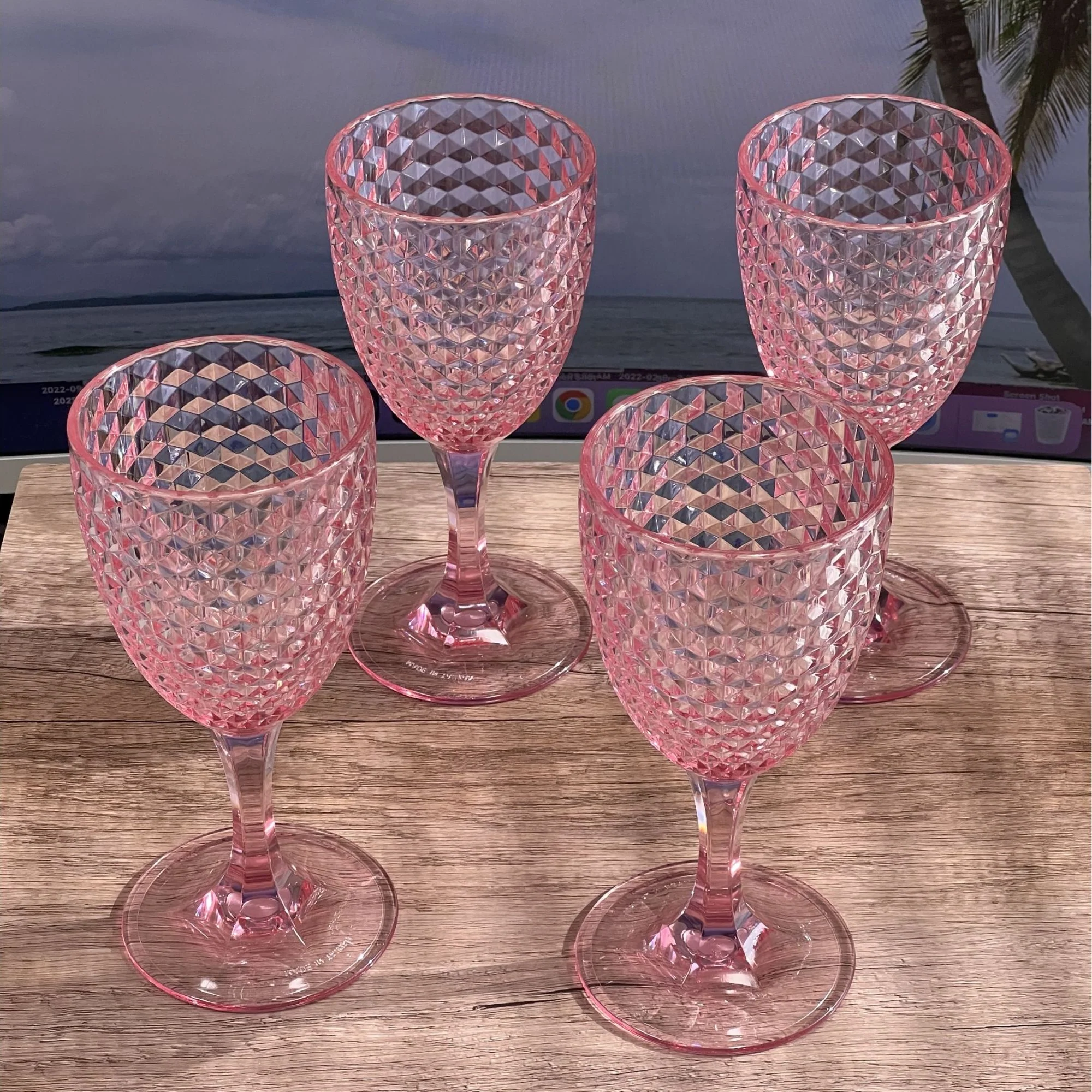 Diamond Cut Plastic Wine Glasses (Set of 4) - Image 10