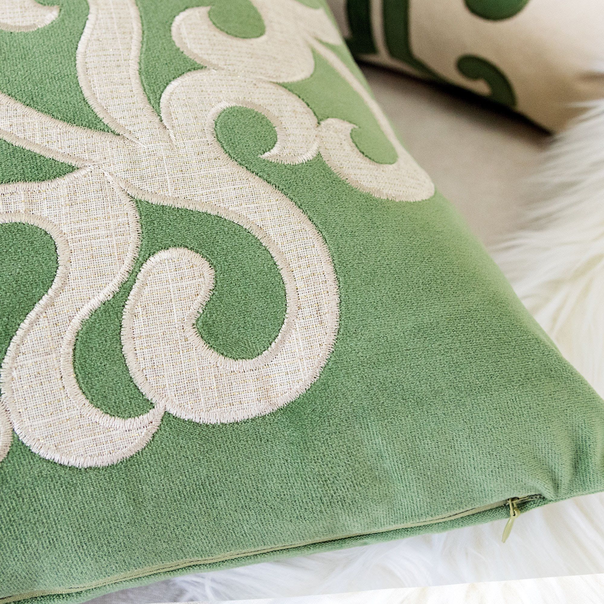 Dora - Vintage Vine Pillow Covers With Hidden Zipper (Set of 2) - Green - Image 4