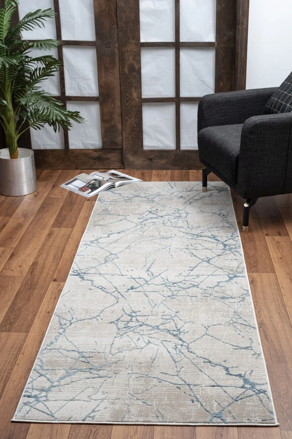 Elegance - 5'3" X 7'3" Area Rug - Blue, Polyester - Image 4