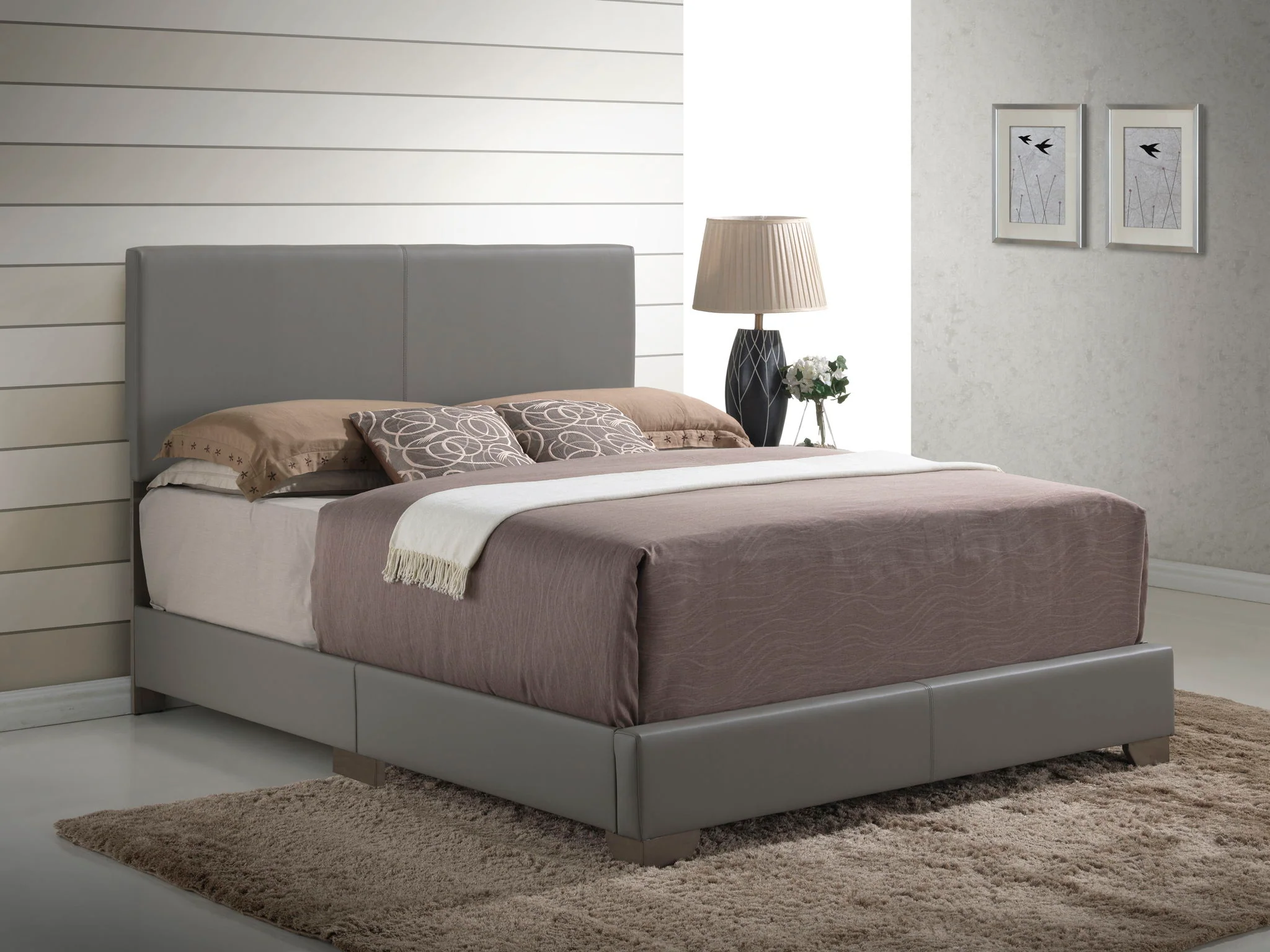Elegant Platform Bed For Relaxed Spaces - Image 14