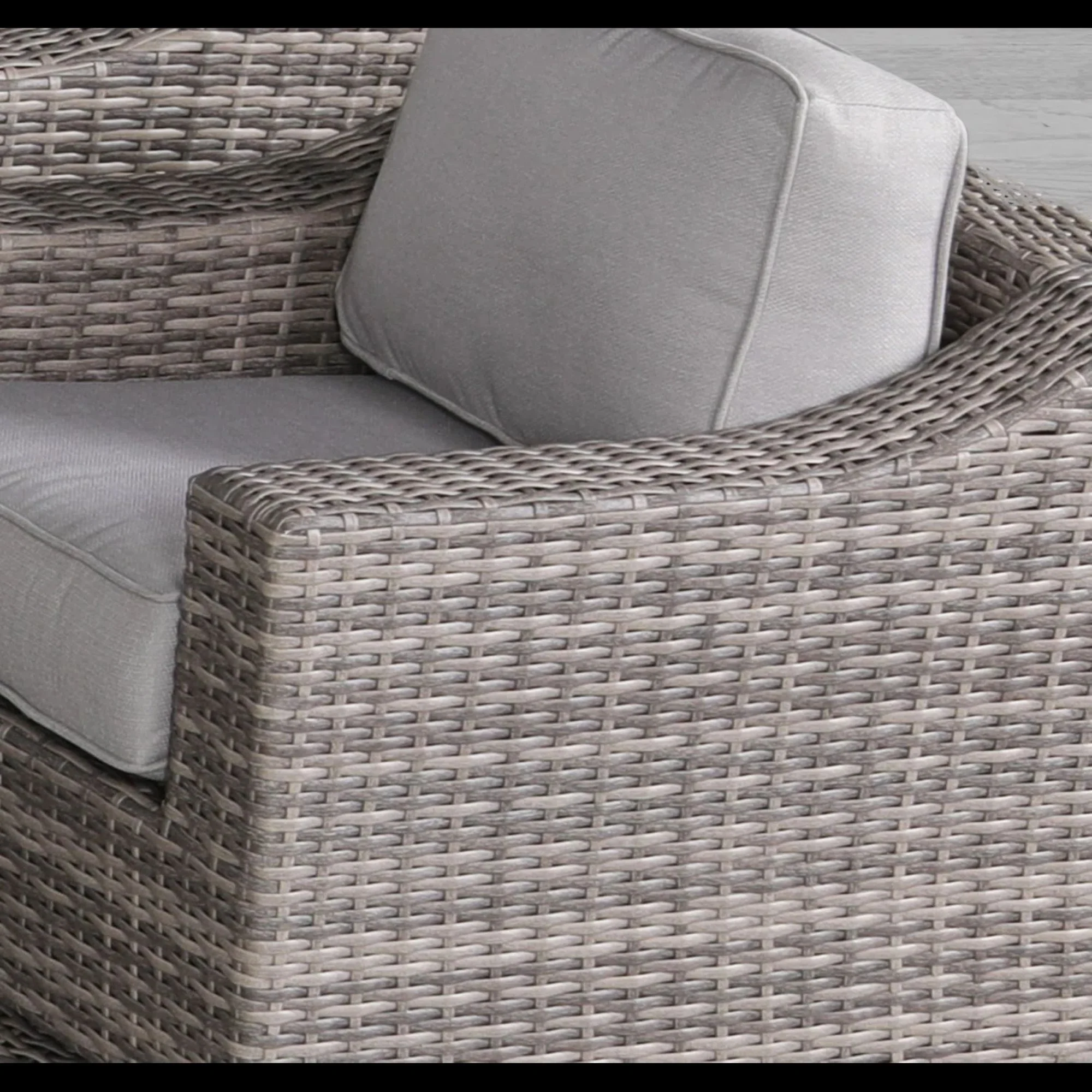 Swivel Patio Chair With Luxurious Cushions Perfect For Outdoor Relaxation (Set of 2) - Gray Mix - Image 4