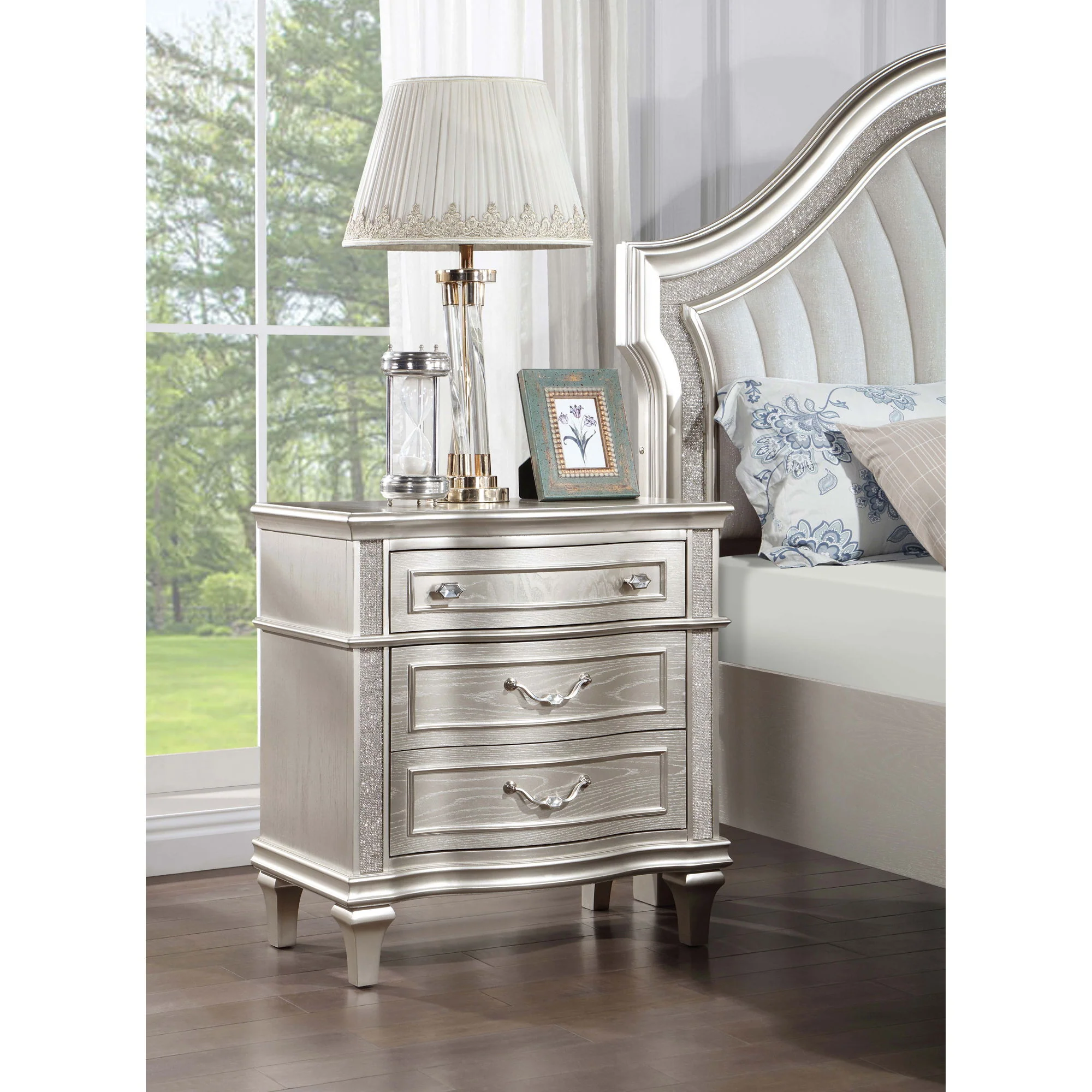Evangeline - 3 Drawer Nightstand - Oak - Image 3