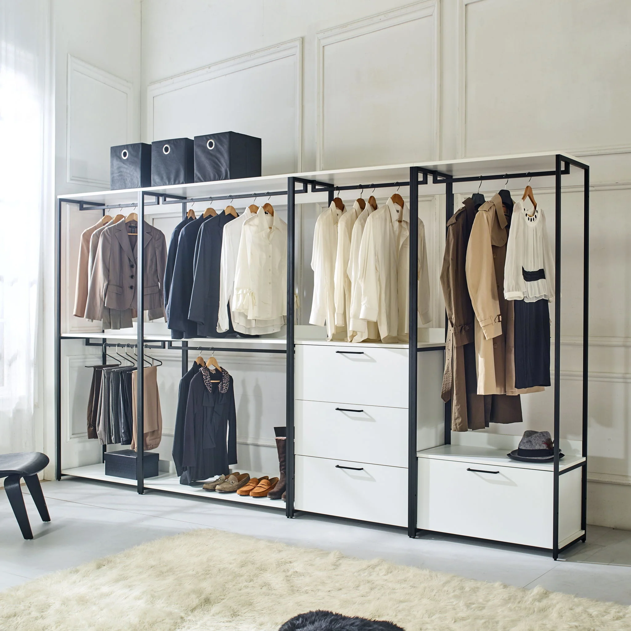 Fiona - Walk In Closet With Shelves - Image 11