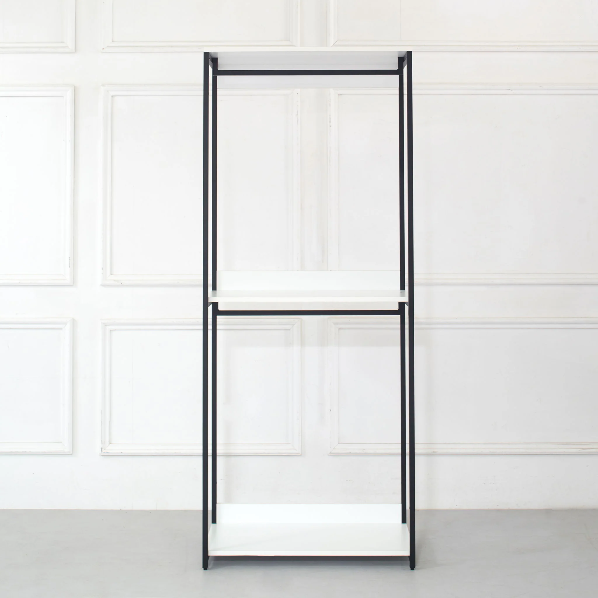 Fiona - Walk In Closet With Shelves - Image 15