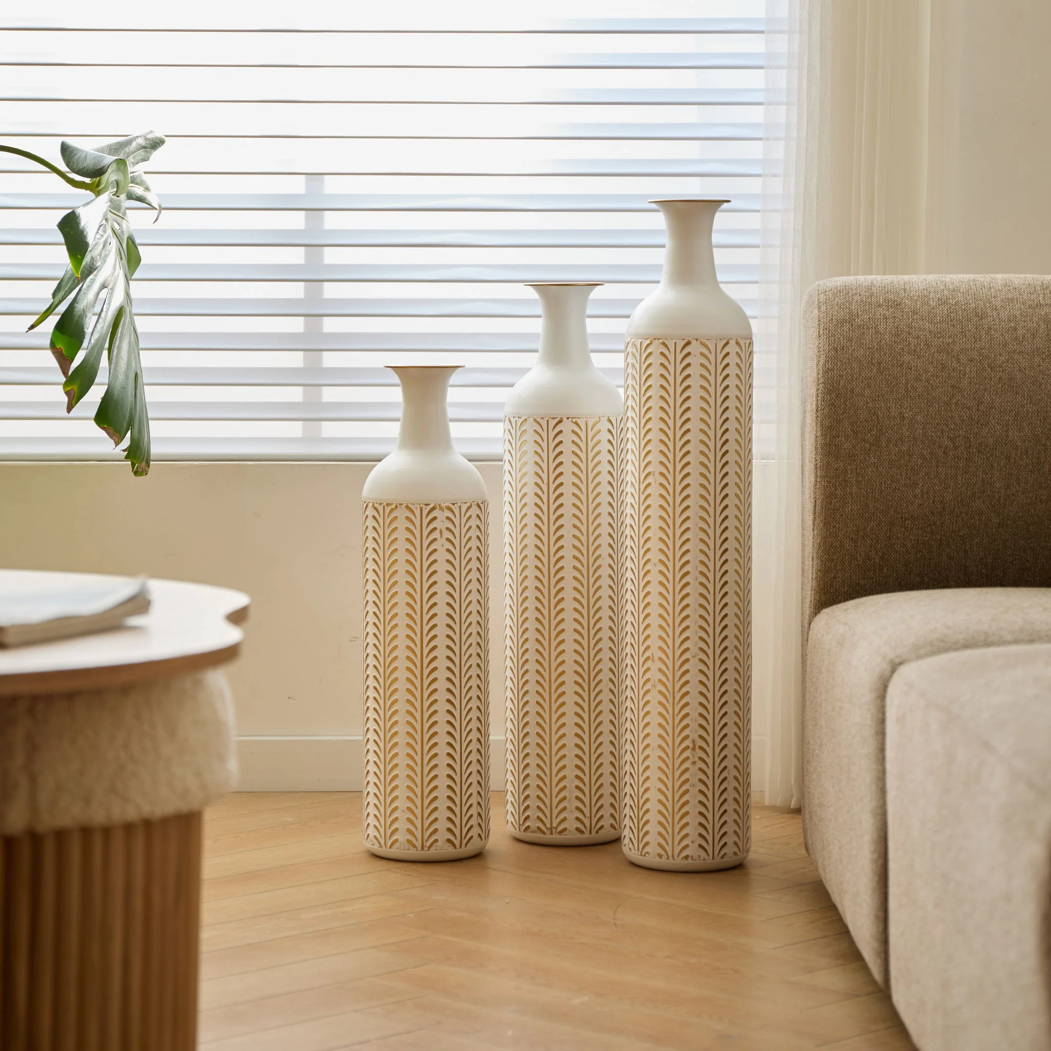 Floor Metal Vase Modern Style Decoration Home Metal Vase 3 Piece Set Gorgeous Home Decoration Large Glazed Metal Vase - Gold / White - Image 6