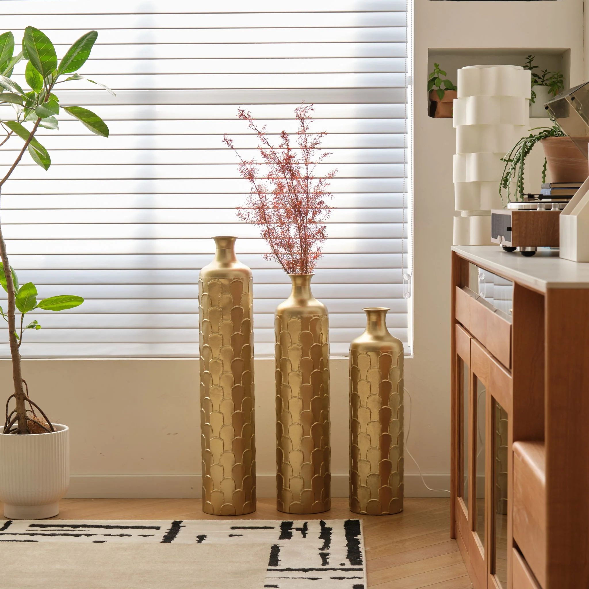 Floor Metal Vases Decorated White Metal Vases (Set of 3) Gorgeous Home Decoration Large Glazed Metal Vases - Golden - Image 6