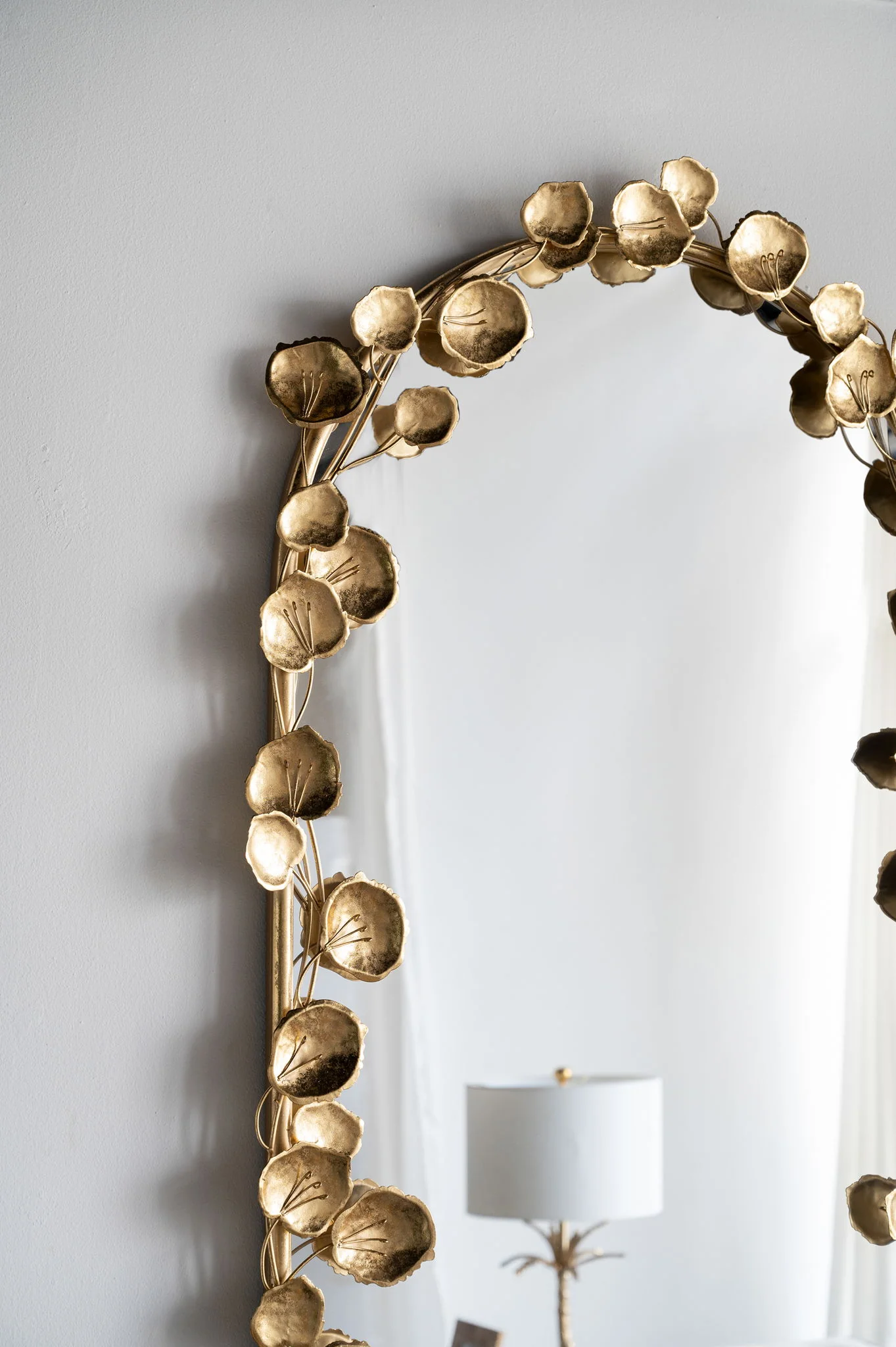 Full Length Arched Wall Mirror With en Leaf Accents Decorative Mirror For Living Room Bedroom - Gold - Image 6