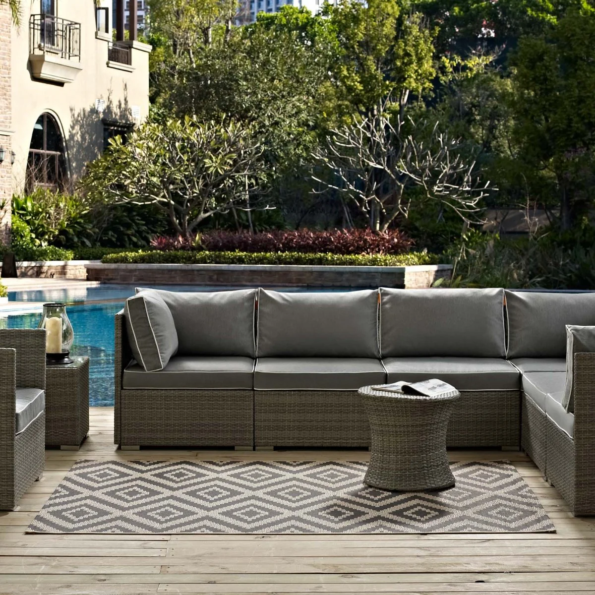Geometric Diamond Trellis Indoor Outdoor Area Rug - Durable Modern Accent Rug - Image 15