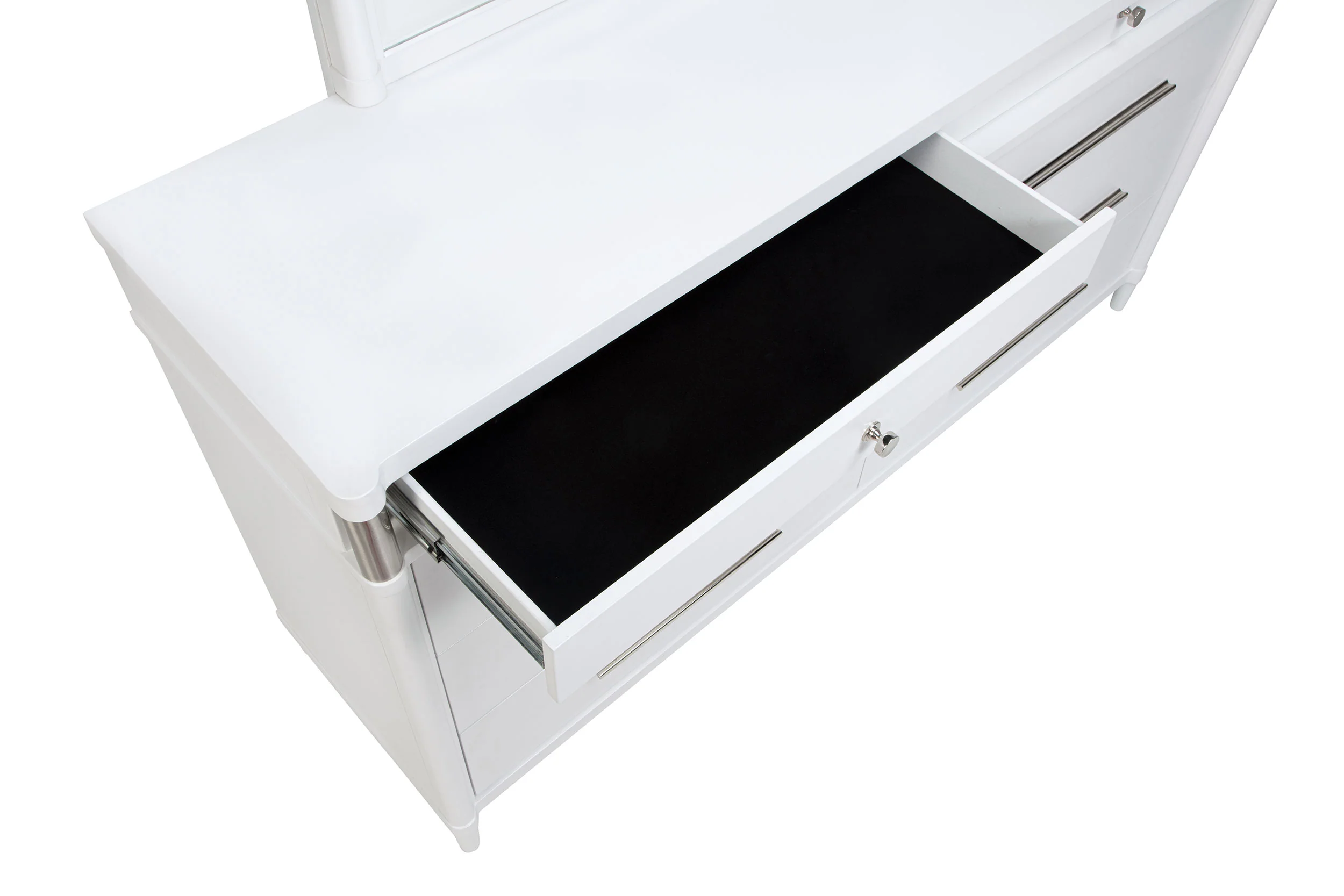 Gracemont 8-Drawer Bedroom Dresser Cabinet White - Image 9