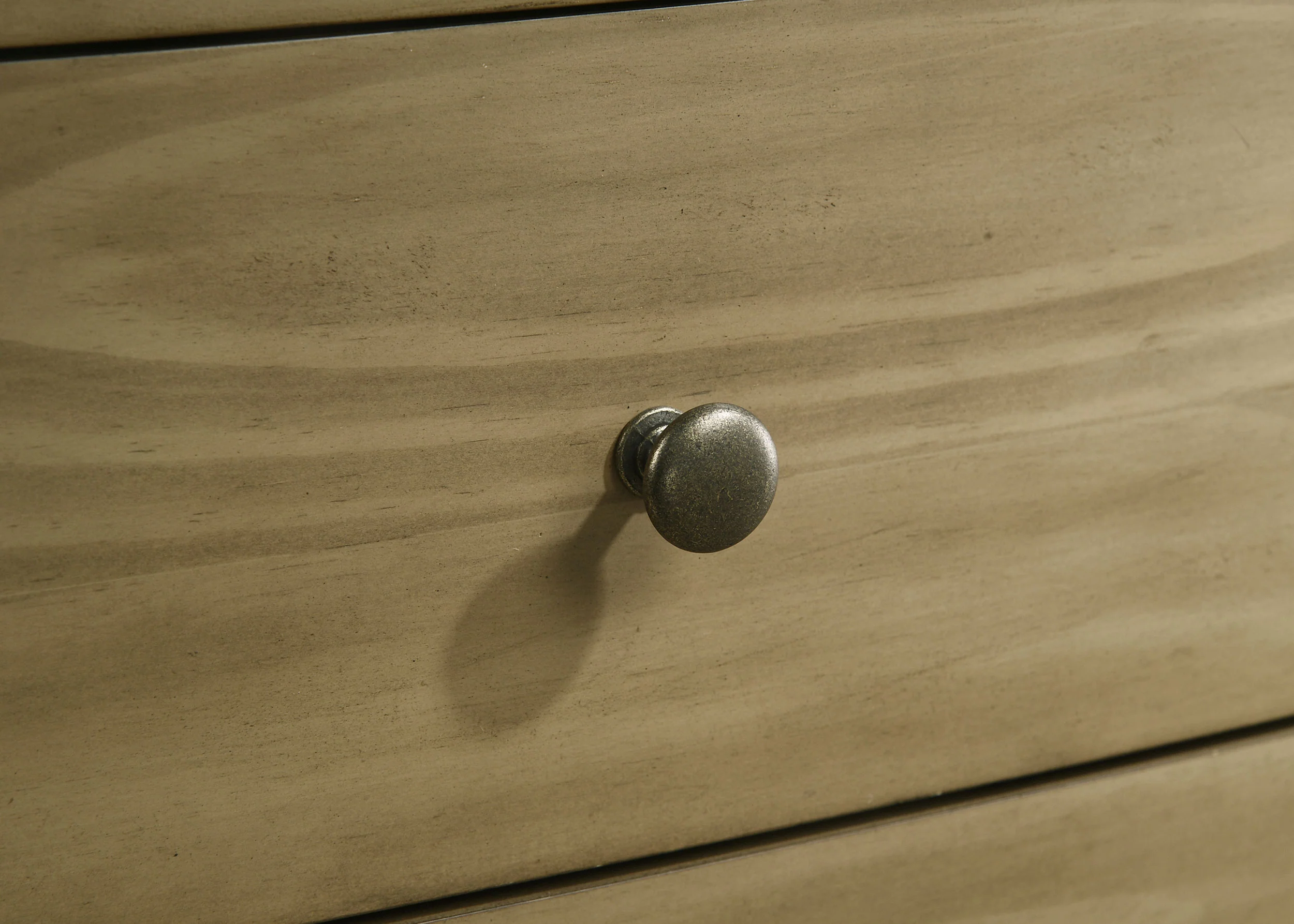 Granada 5-Drawer Chest of Drawers in Natural Pine - Image 9