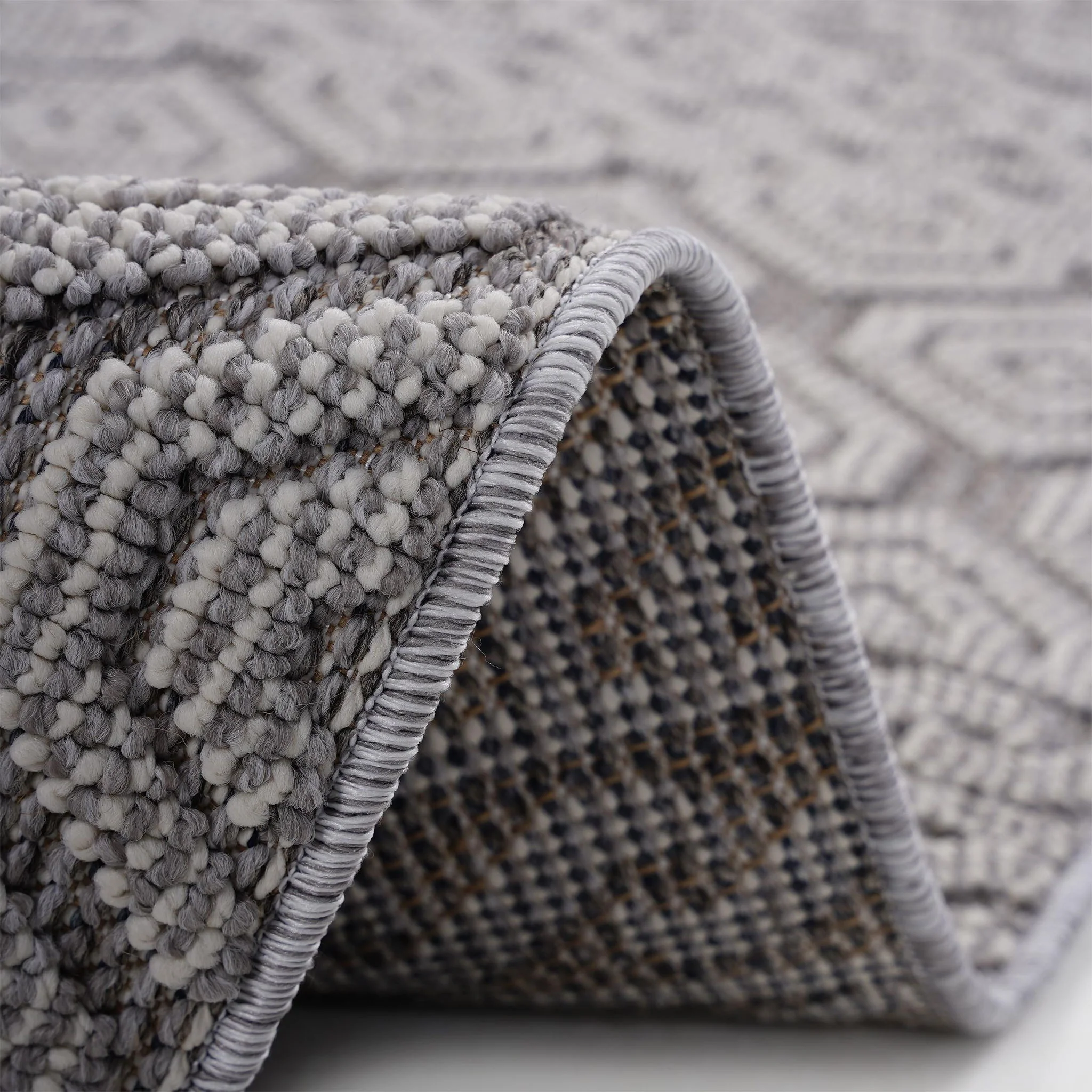 Guros - 6' X 9' Geometric Indoor / Outdoor Area Rug - Gray / White - Image 5