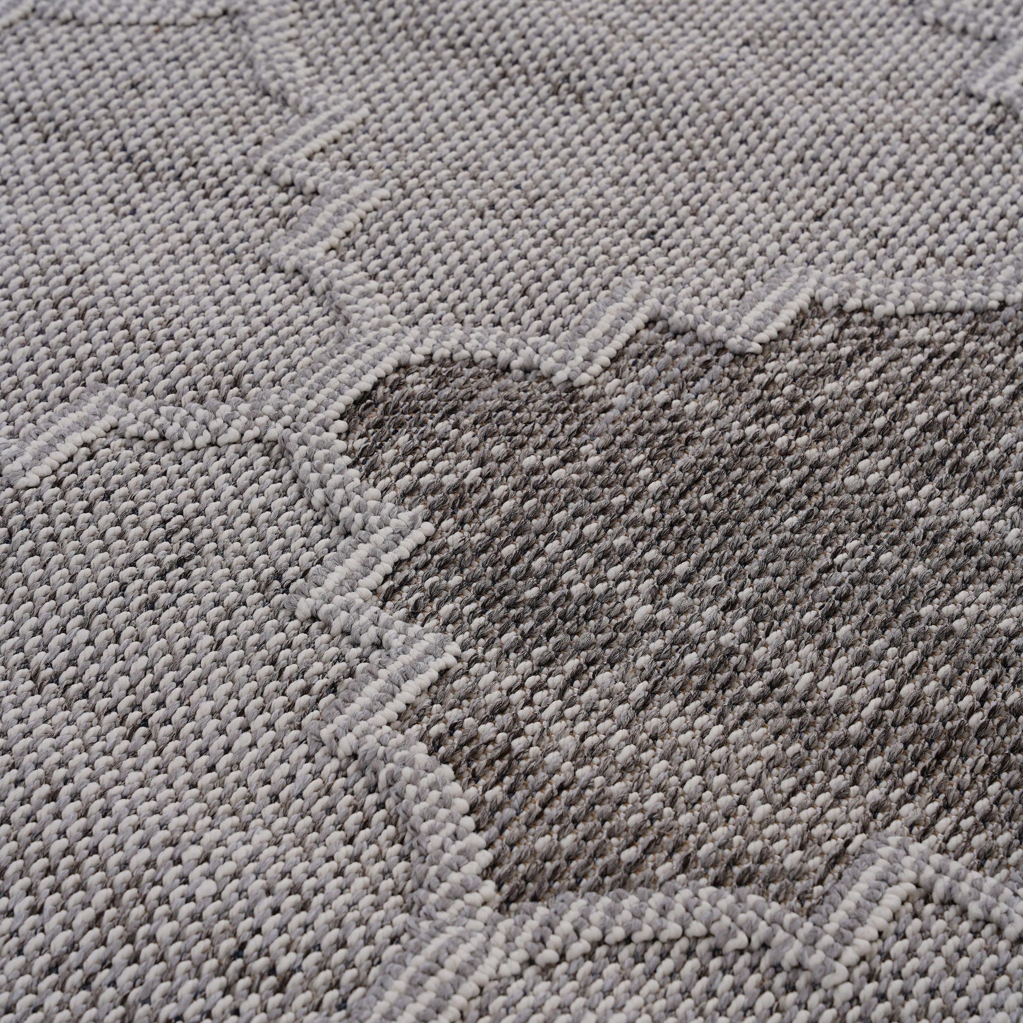Guros - 8' X 10' Trellis Indoor / Outdoor Area Rug - White / Gray - Image 6