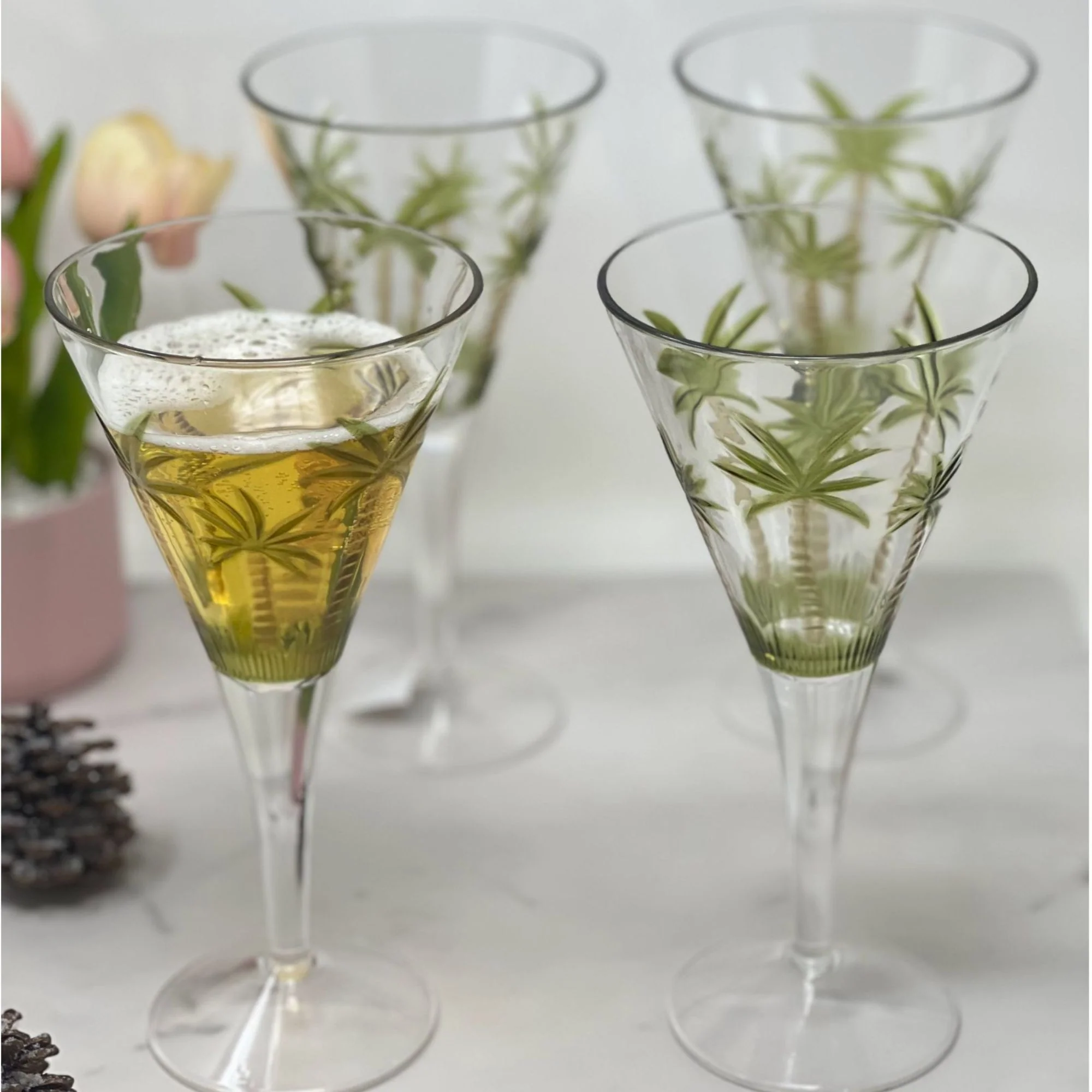 Leadingware V Shaped Unbreakable Plastic Wine Glasses, 14Oz (Set of 4) - Clear - Image 5