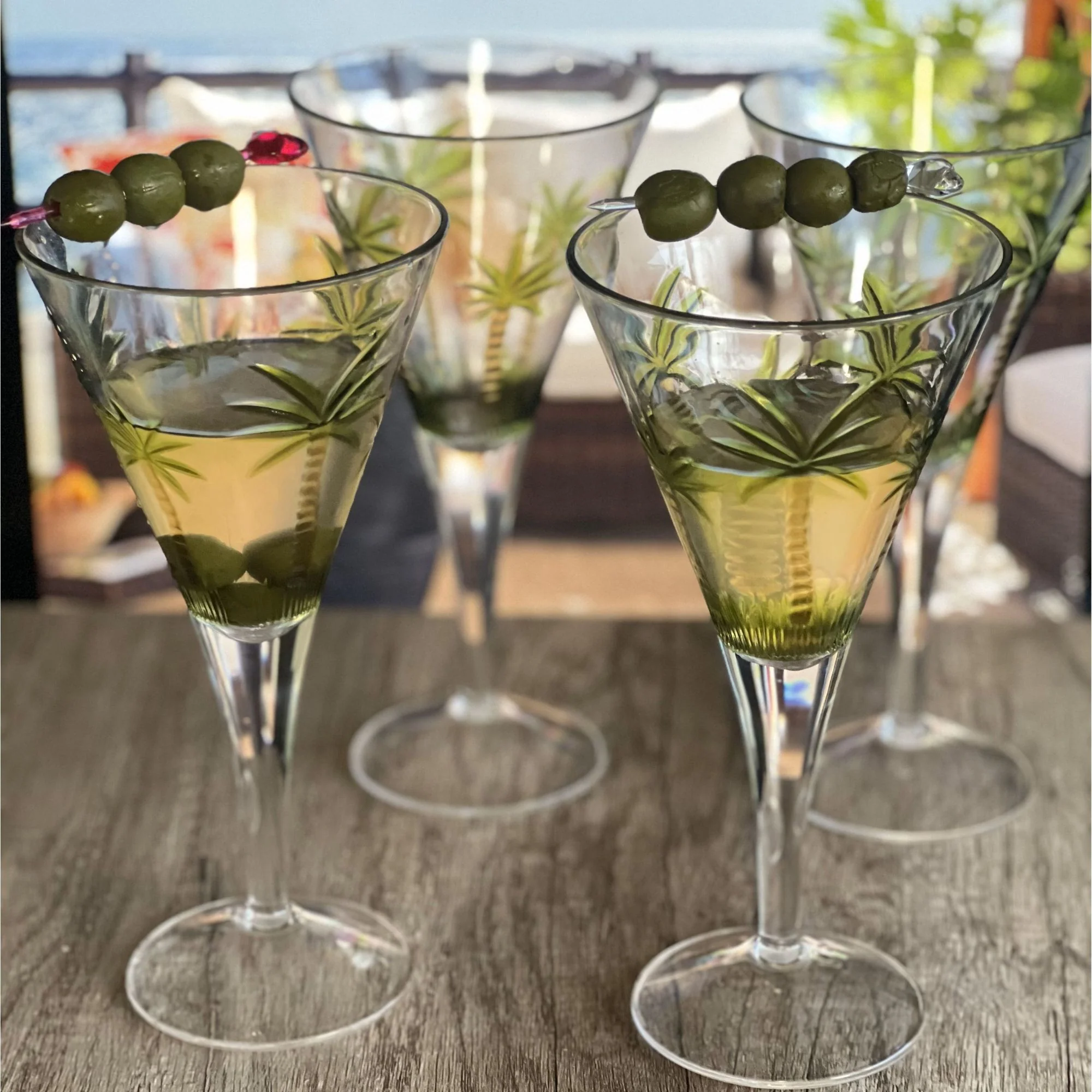 Leadingware V Shaped Unbreakable Plastic Wine Glasses, 14Oz (Set of 4) - Clear - Image 7