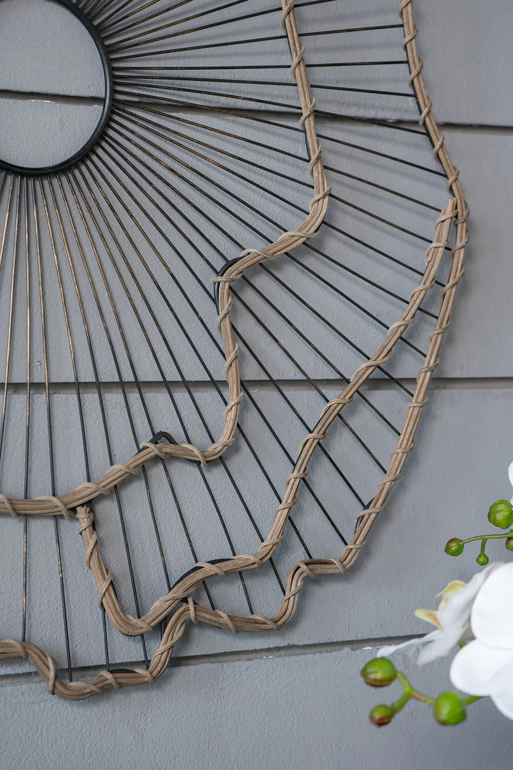 Metal Flowers Wall Decor, Transitional Wall Floral Sculpture For Foyer Porch Hallway Entrance (Set of 3) - Gold - Image 3