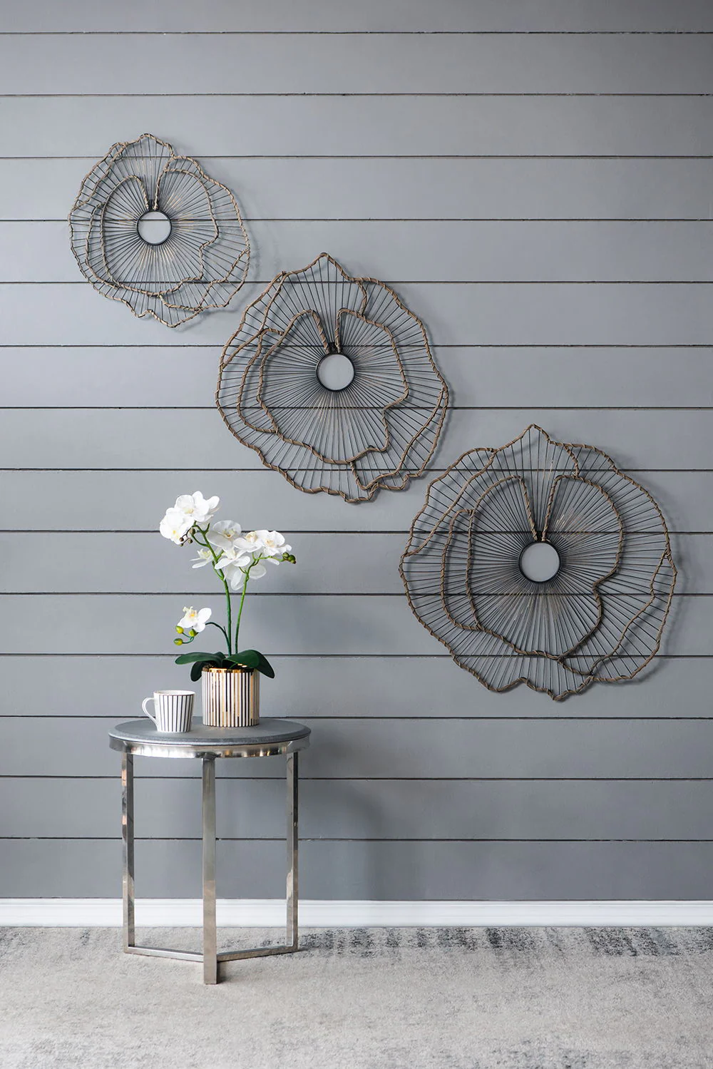 Metal Flowers Wall Decor, Transitional Wall Floral Sculpture For Foyer Porch Hallway Entrance (Set of 3) - Gold - Image 8