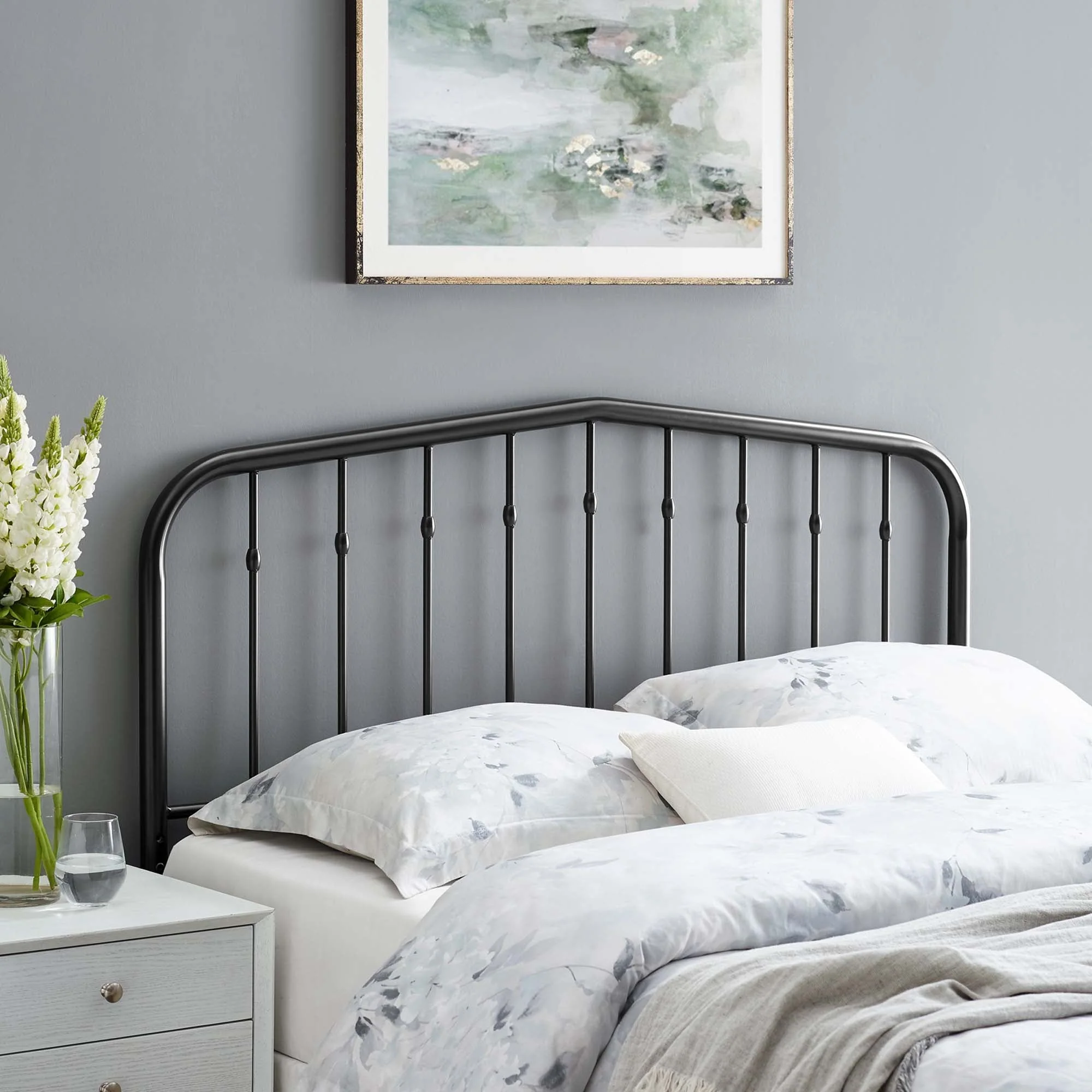 Metal Headboard with Arched Spindle Design - Image 5