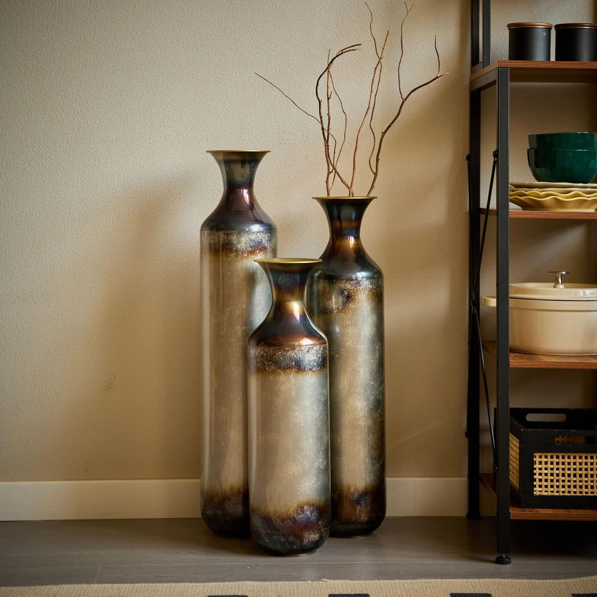 Modern Droplet Shaped Floor Vase Set, Glazed Metal Decorative Vases 3 Piece Home Accent For Living Room - Gold / White - Image 2