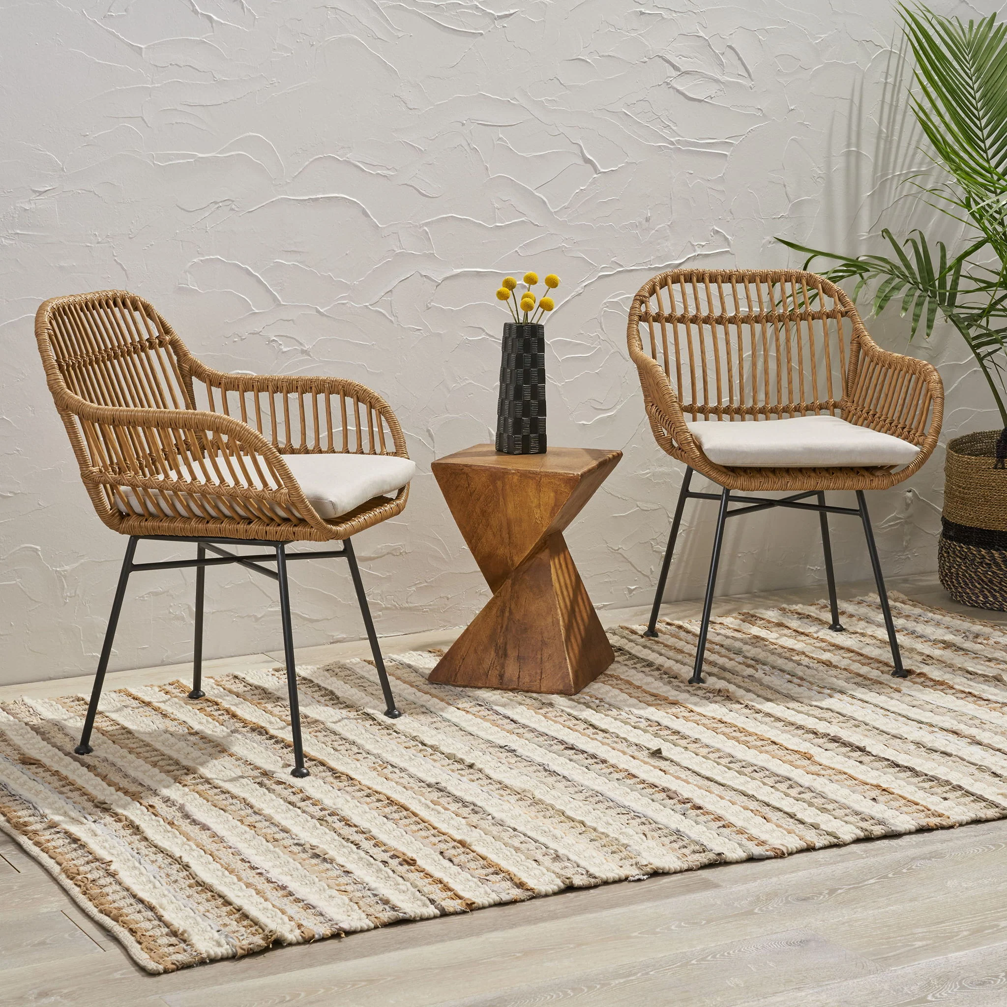 Outdoor Rattan Accent Chair With Metal Legs - Image 11