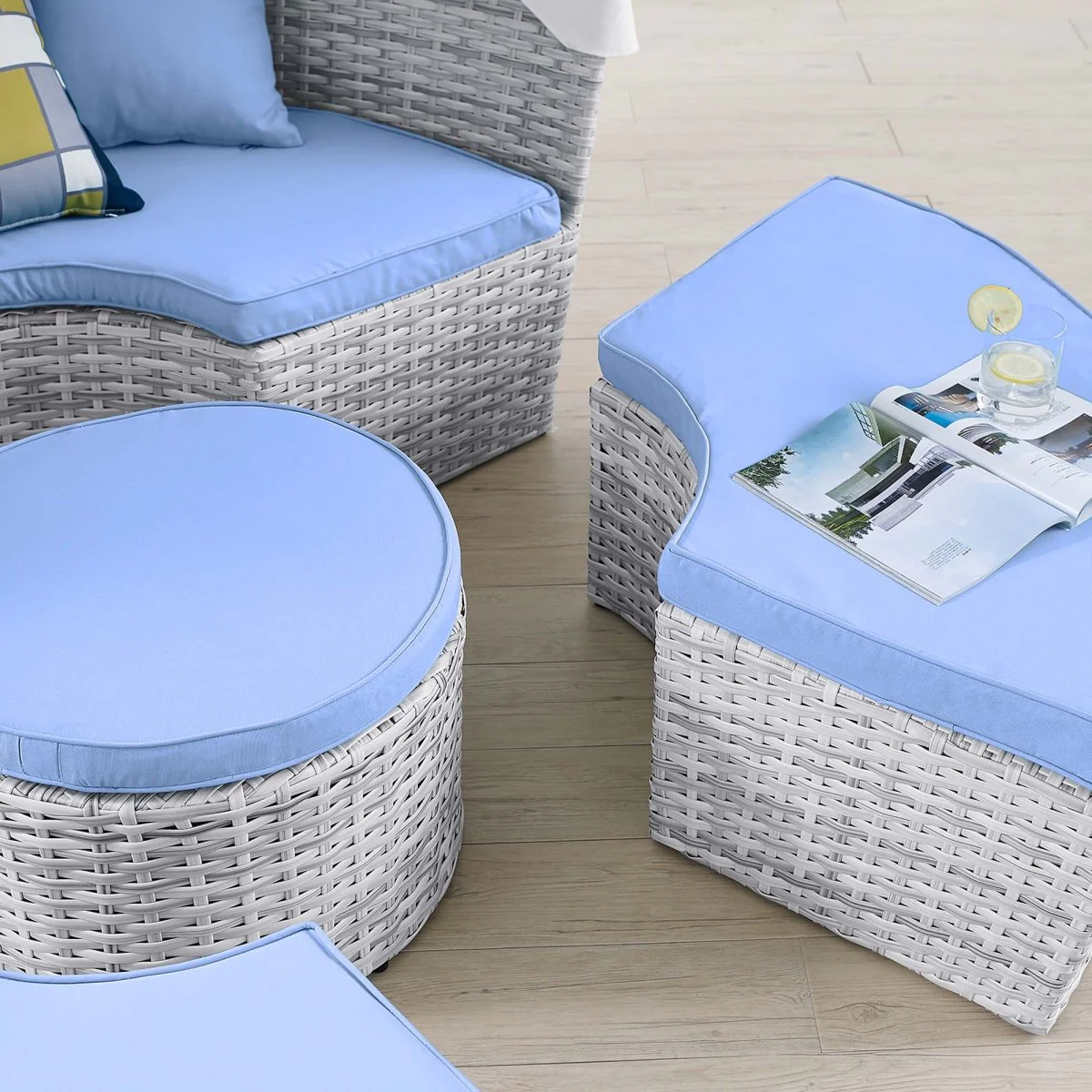Outdoor Rattan Daybed with Canopy - Patio Wicker Lounger for Garden and Poolside Relax - Image 12