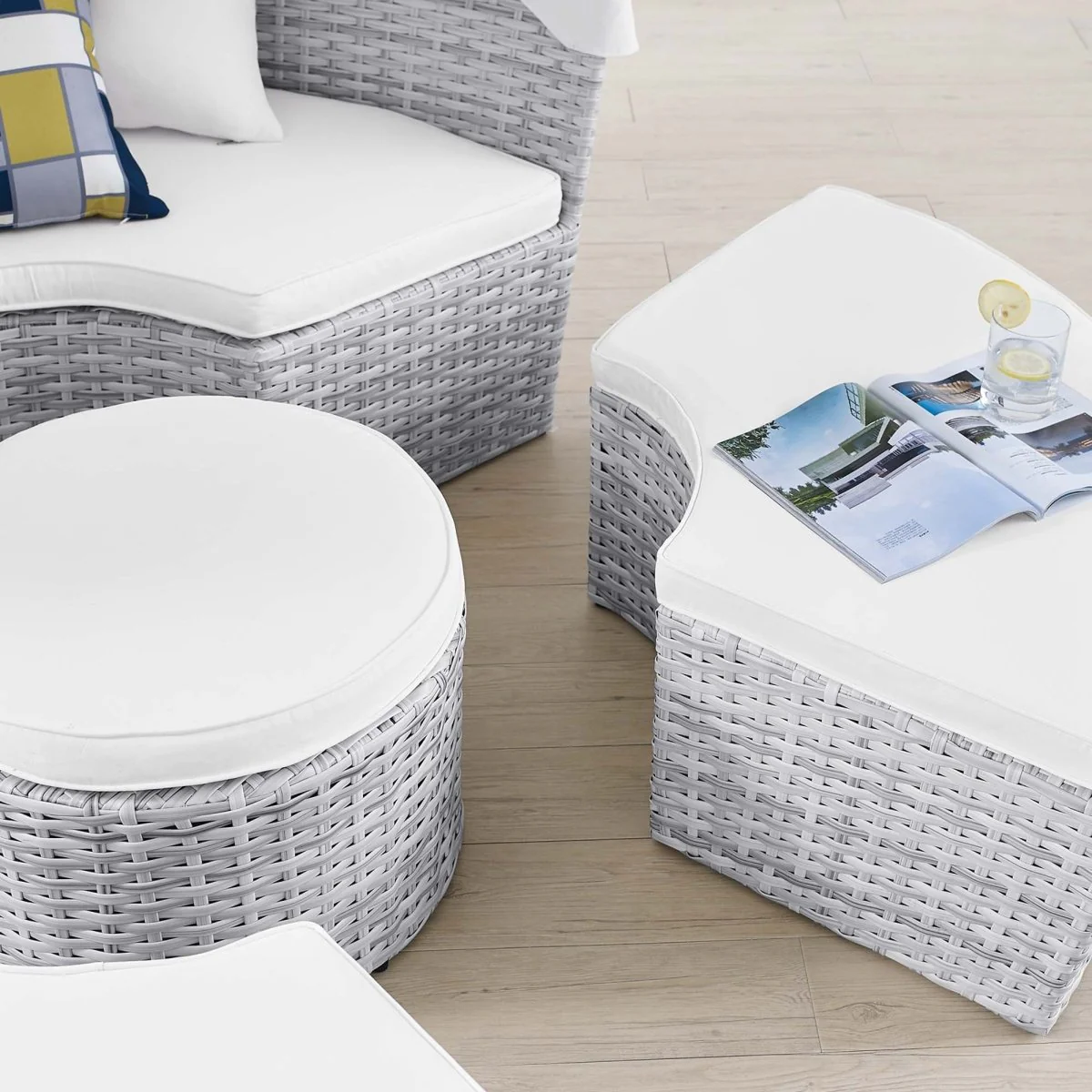 Outdoor Rattan Daybed with Canopy - Patio Wicker Lounger for Garden and Poolside Relax - Image 2