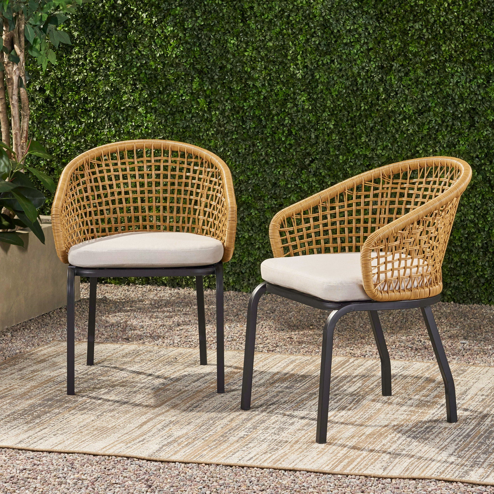 Outdoor Wicker Chair With Powder Coated Iron Legs - Image 4