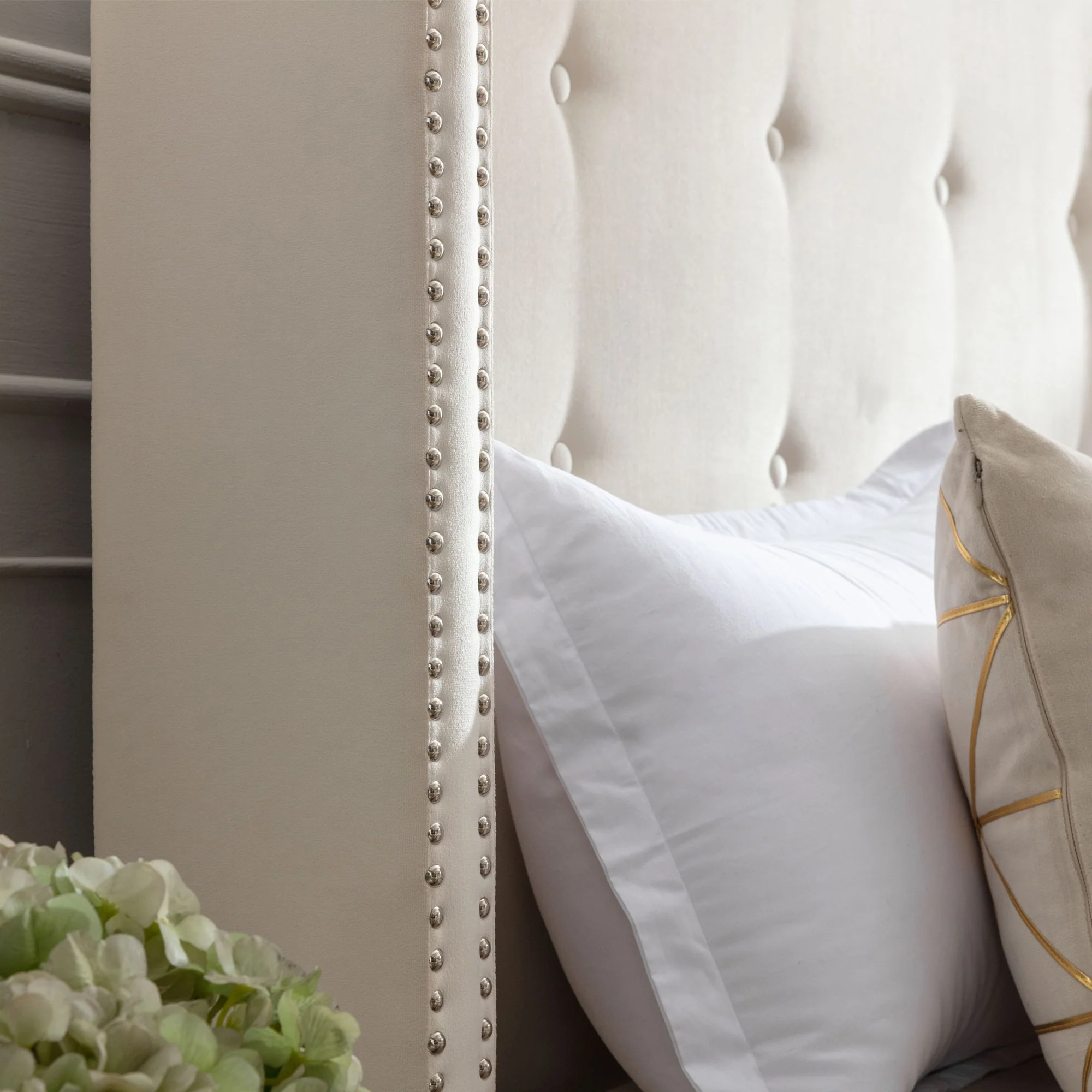 Peyton - Upholstered Bed With 54" High Headboard, Traditional Hand Buttoned Tufting - Image 6