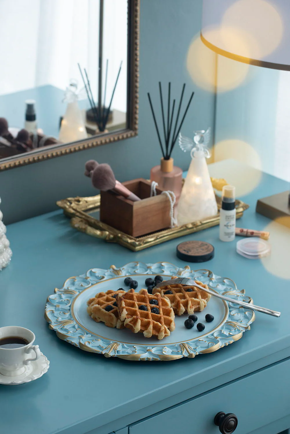 Plastic Charger Plate (Set of 6) - Blue / Gold - Image 5
