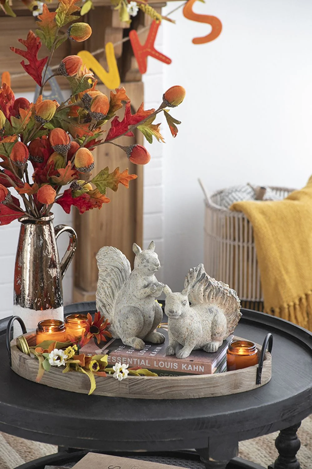 Resin Standing & Lying Down Squirrel Rustic, For Harvest Festival Fall Festival & Thanksgiving Table Decorations (Set of 2) - Antique Cream - Image 2