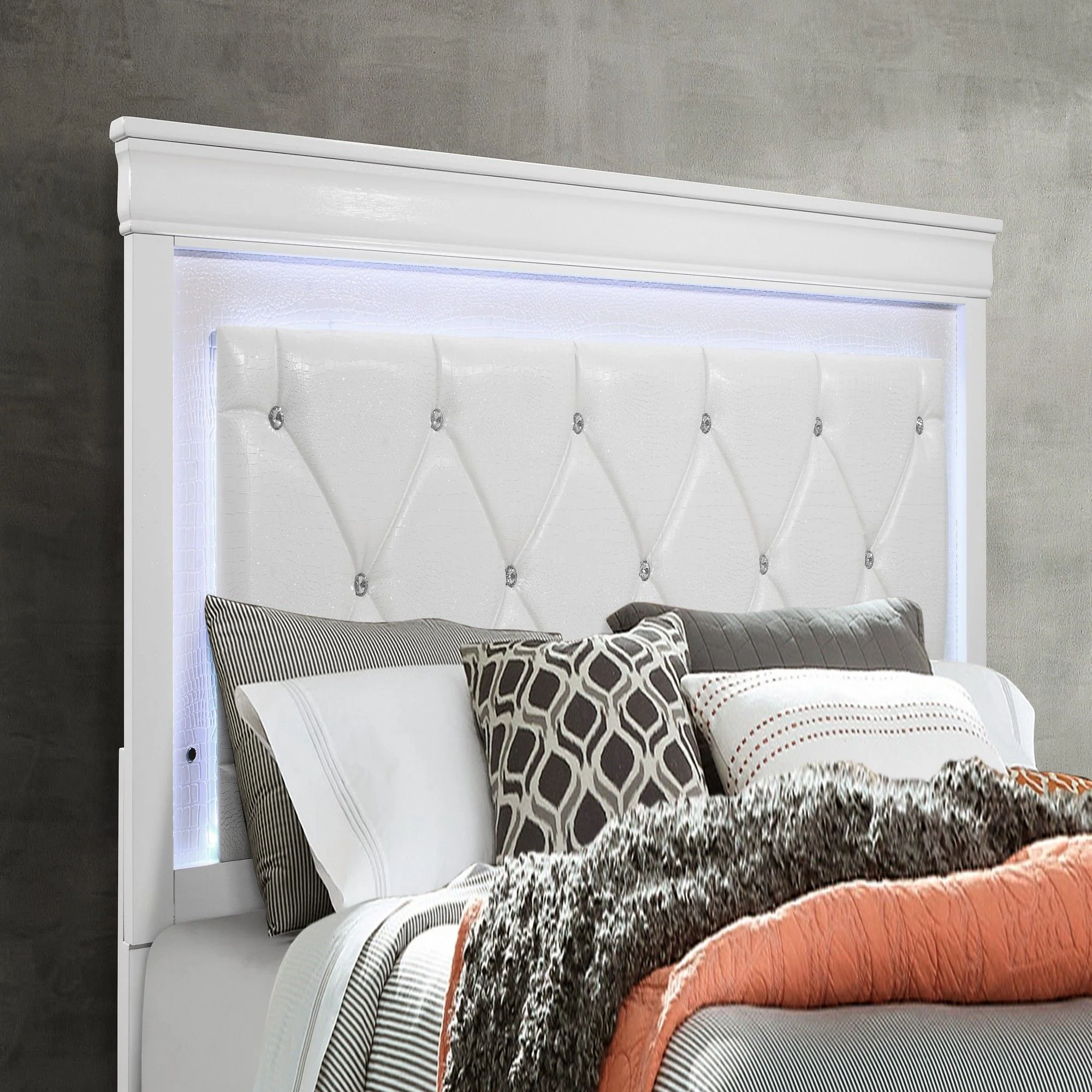 Shaker - 5 Pieces Bedroom Set With Crystal Inspired Tufted Headboard And LED Lighting - Image 21