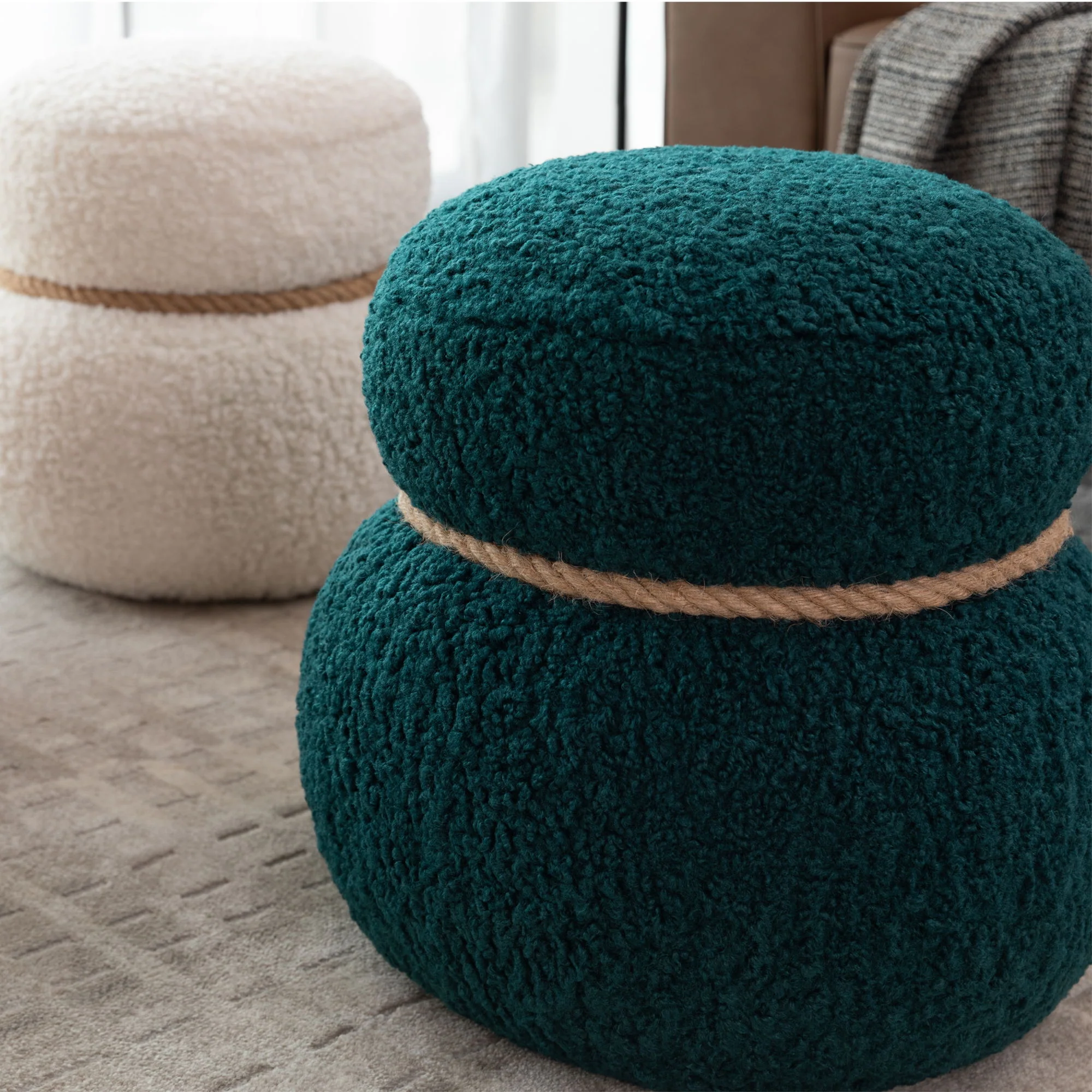 Snowman Stool With Cushion And Solid Wood Frame - Image 22
