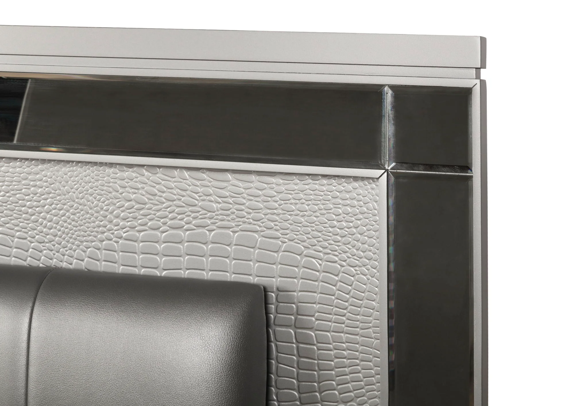 Valentino - Bed - Image 45