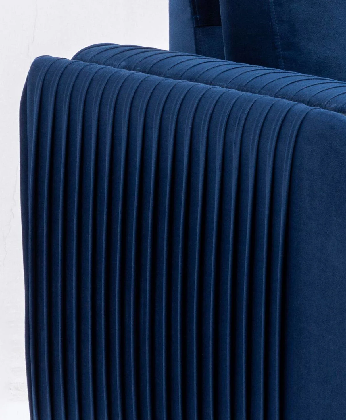 Wenona - Modern Elegance Sofa - Image 8