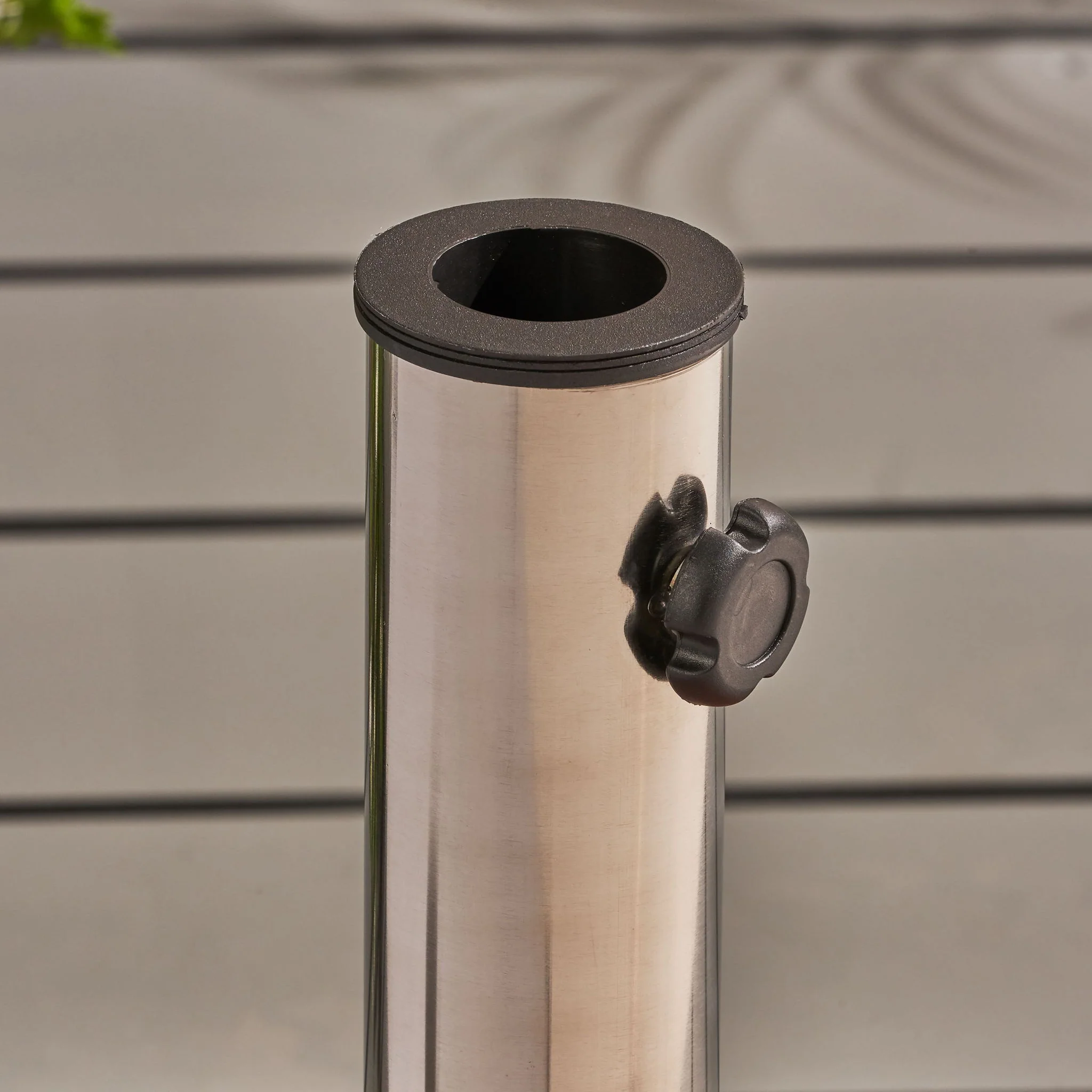 Wheelie - Round Umbrella Base With Stainless Steel Holder - Image 5
