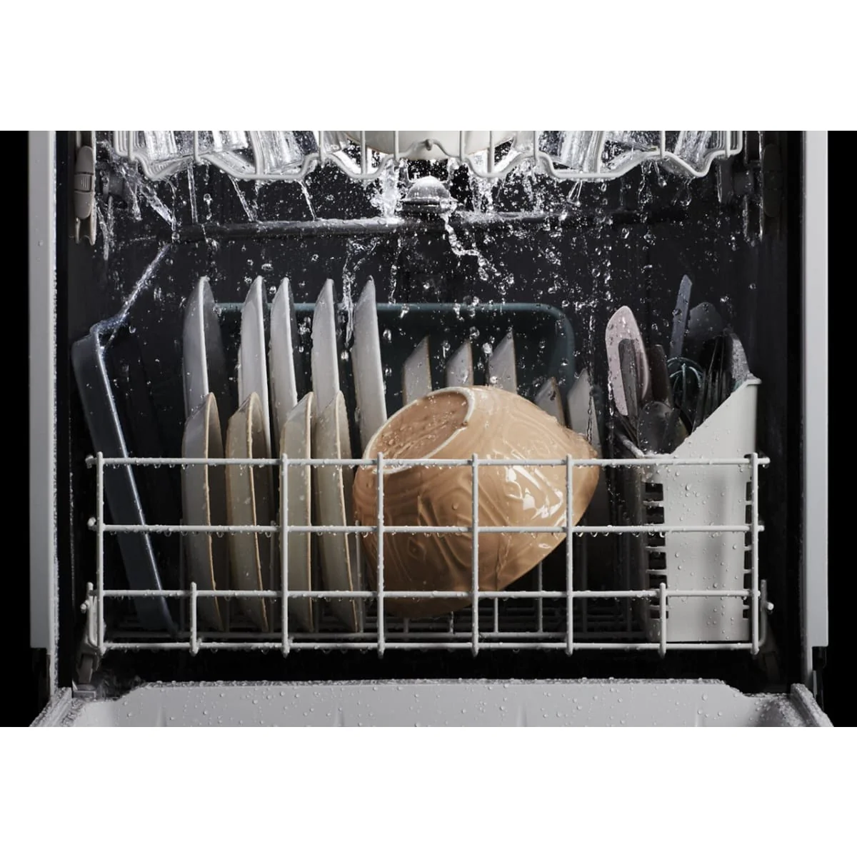 Whirlpool 24 in. Front-Control Built-In Tall Tub Dishwasher in White with 4 Cycles - Image 7
